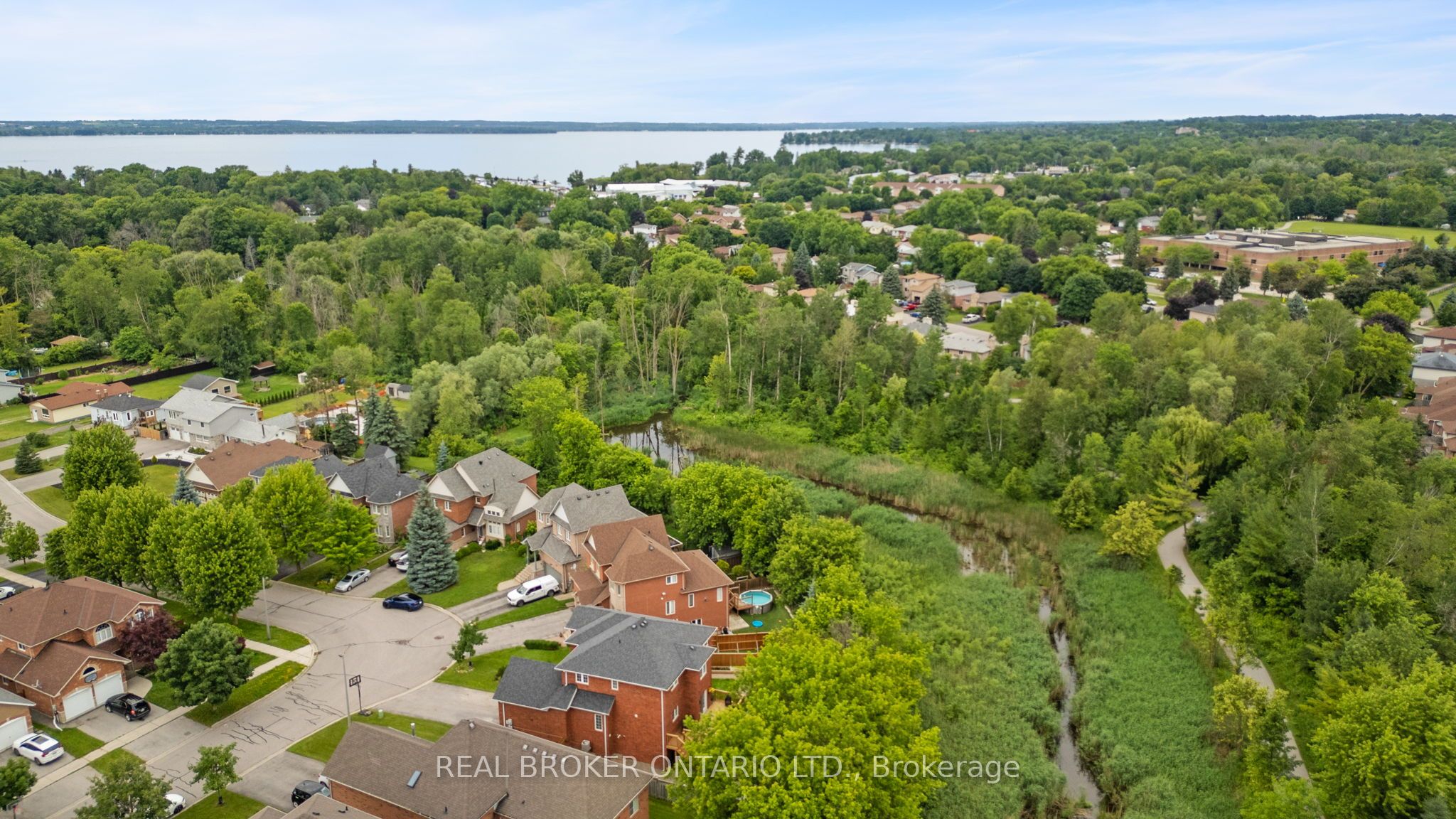 118 Bayview Avenue, Georgina, ON L4P 2S9