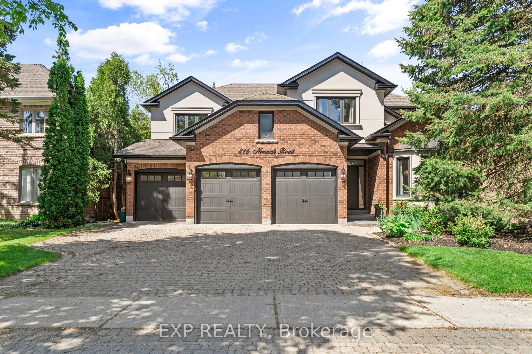 816 Norwick Road, Newmarket, ON L3X 1K8