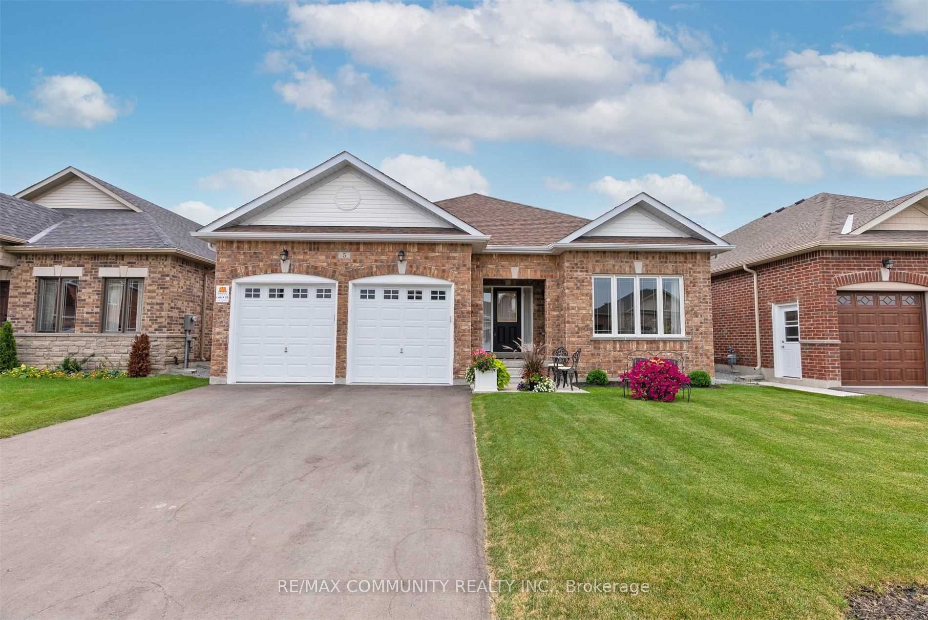 5 Pollock Avenue, Brock, ON L0K 1A0