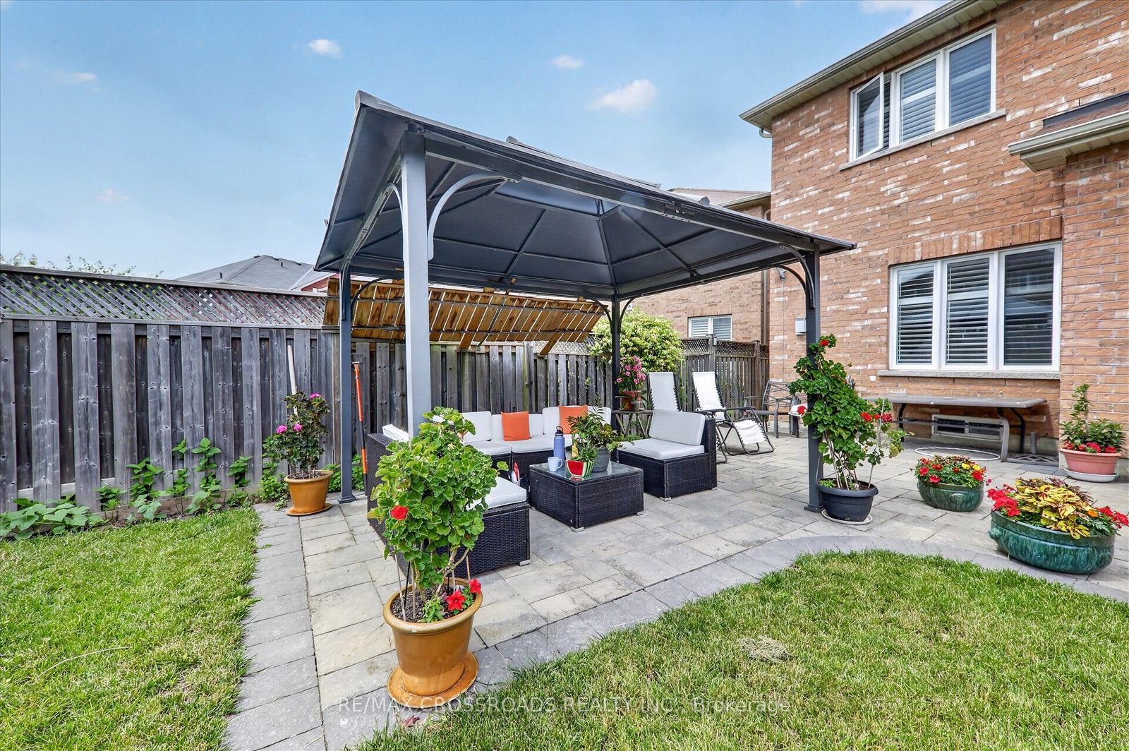 15 Sedore Street, Markham, ON L6E 0K2 photo 3