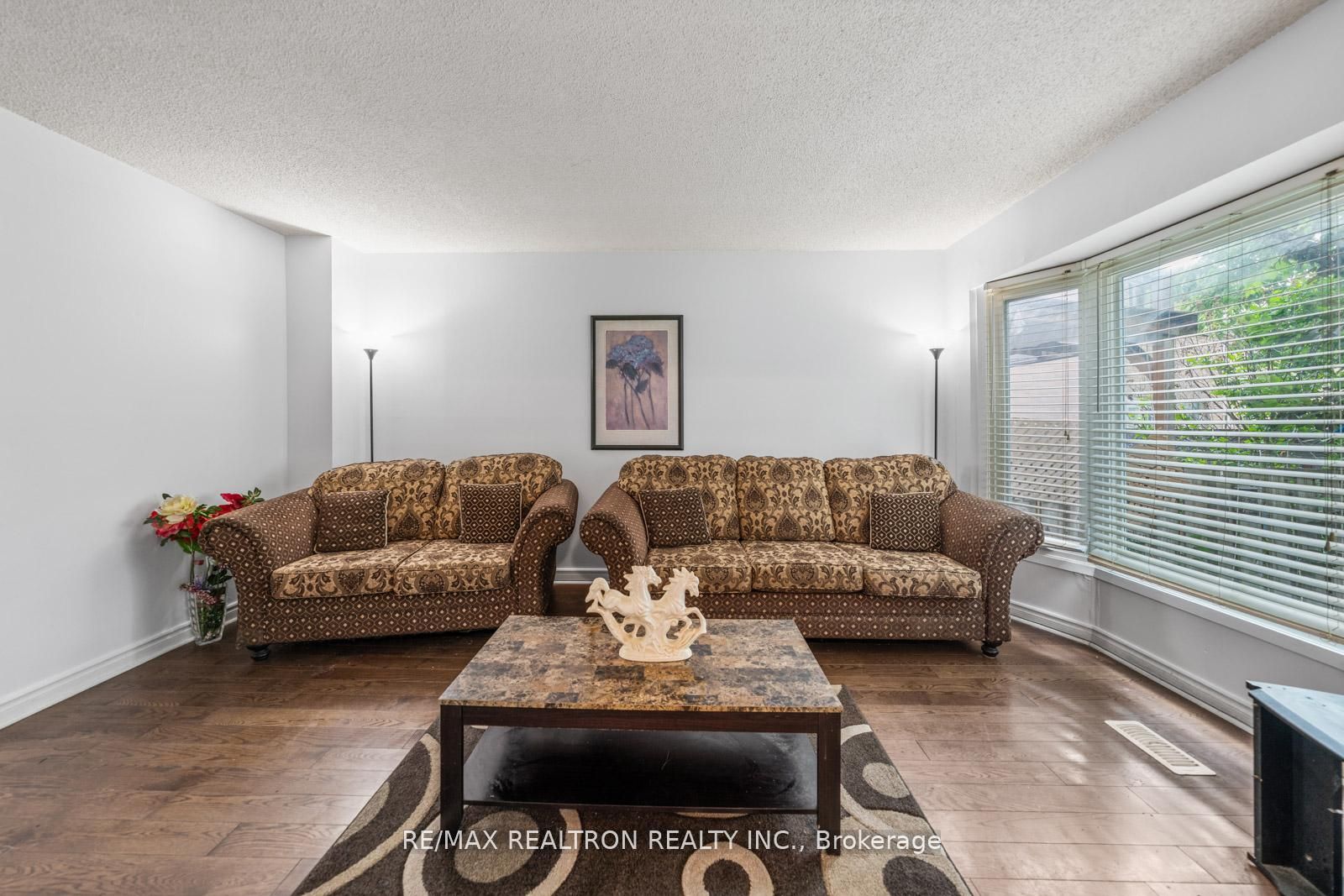 4 Sunshine Drive, Richmond Hill, ON L4C 8K8 photo 4