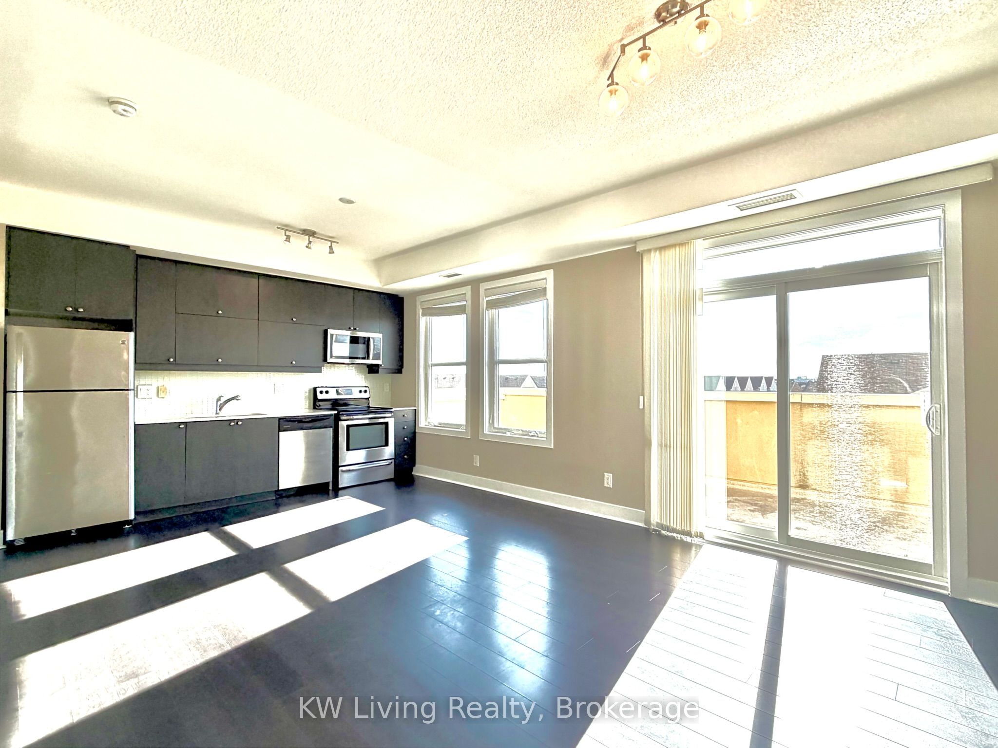 28 Prince Regent Street PH19, Markham, ON L6C 0V5 photo 4