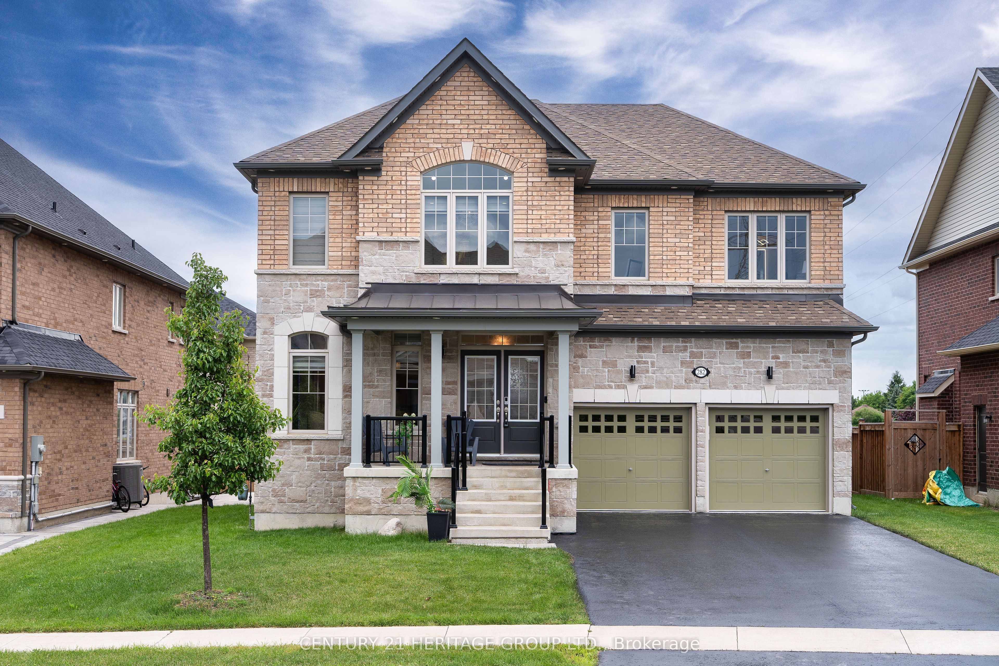 282 Reg Harrison Trail, Newmarket, ON L3X 0M4 photo 3