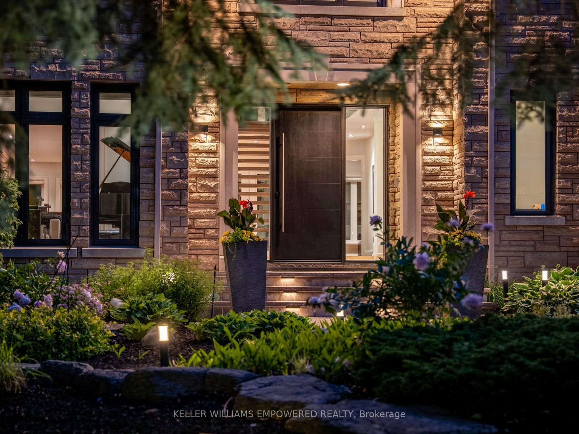 93 Longview Crescent, Vaughan, ON L4H 1A9 photo 3