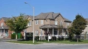 24 Yoho Avenue, Richmond Hill, ON L4S 2J4