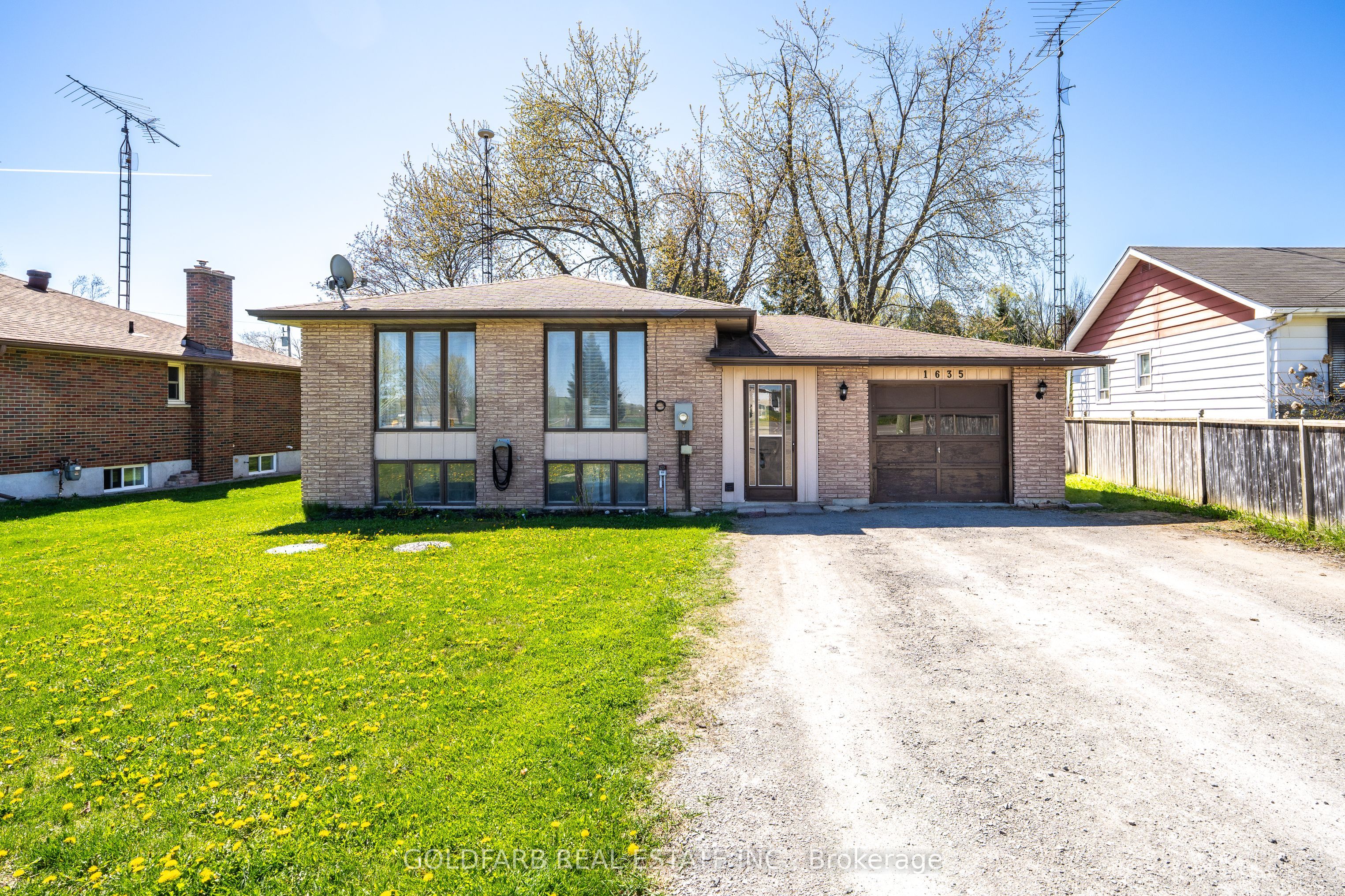 1635 Innisfil Beach Road, Innisfil, ON L9S 4B3 photo 4
