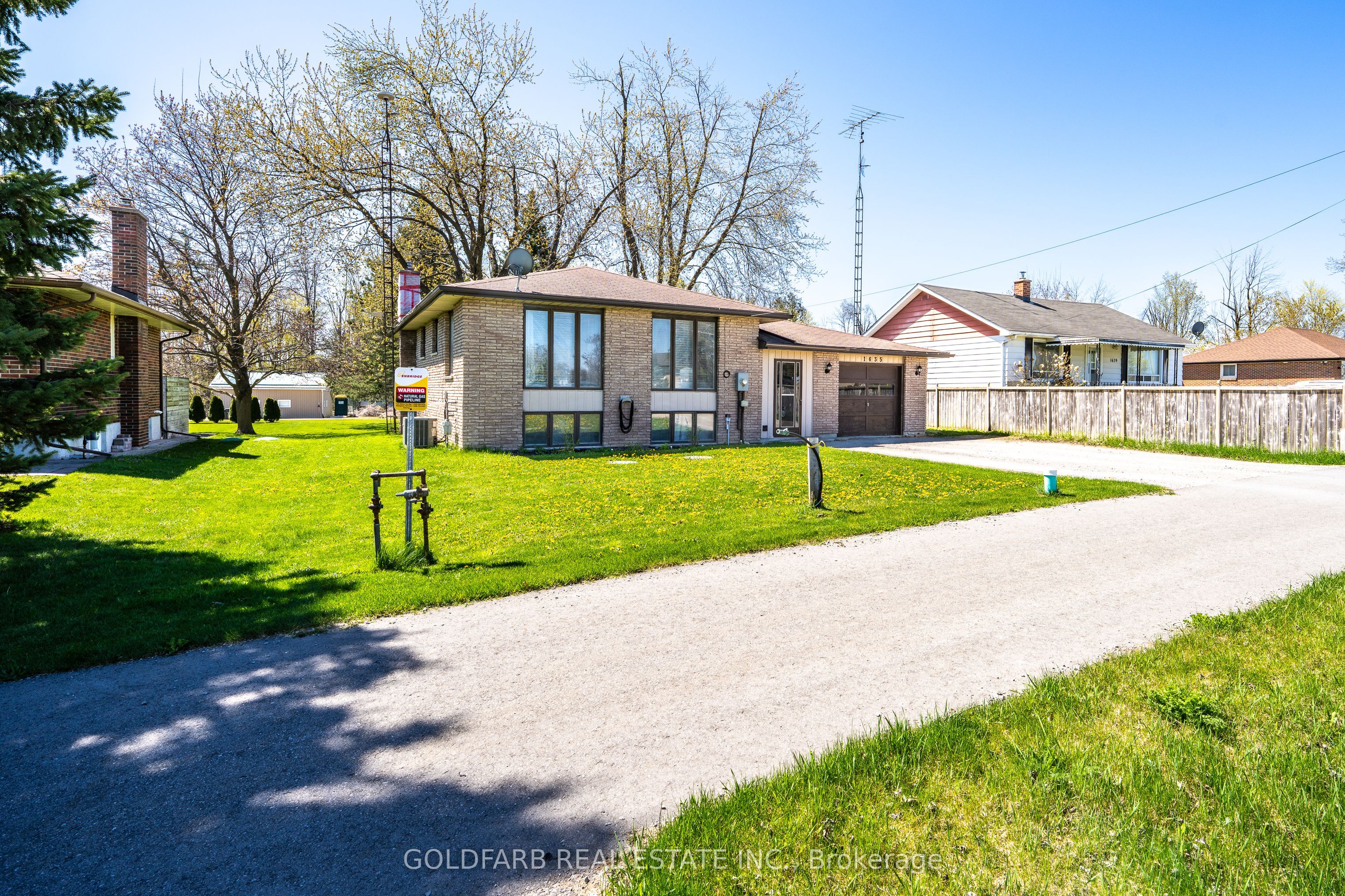 1635 Innisfil Beach Road, Innisfil, ON L9S 4B3 photo 5