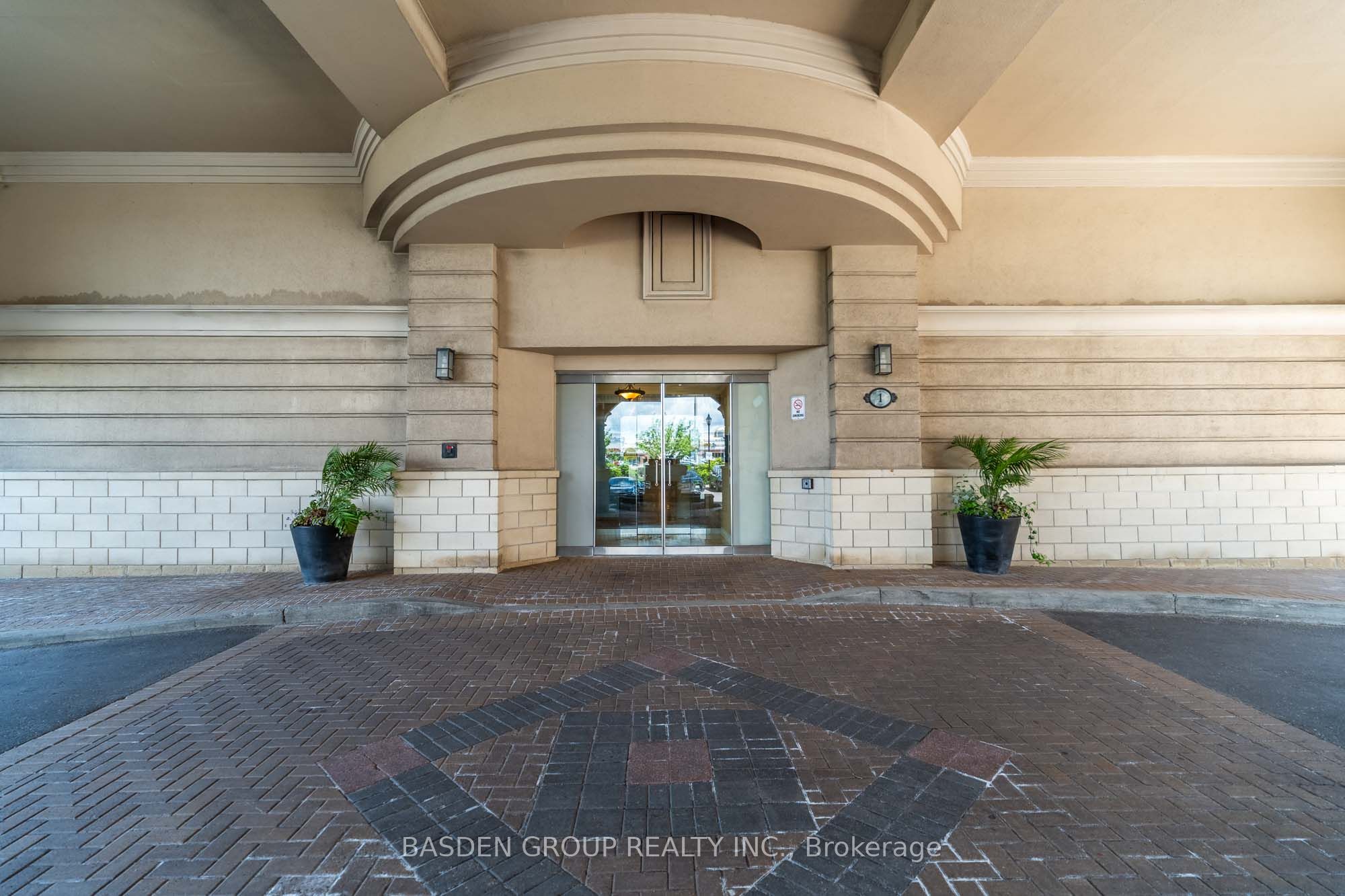 1 Maison Parc Court 309, Vaughan, ON L4J 9K1 photo 4
