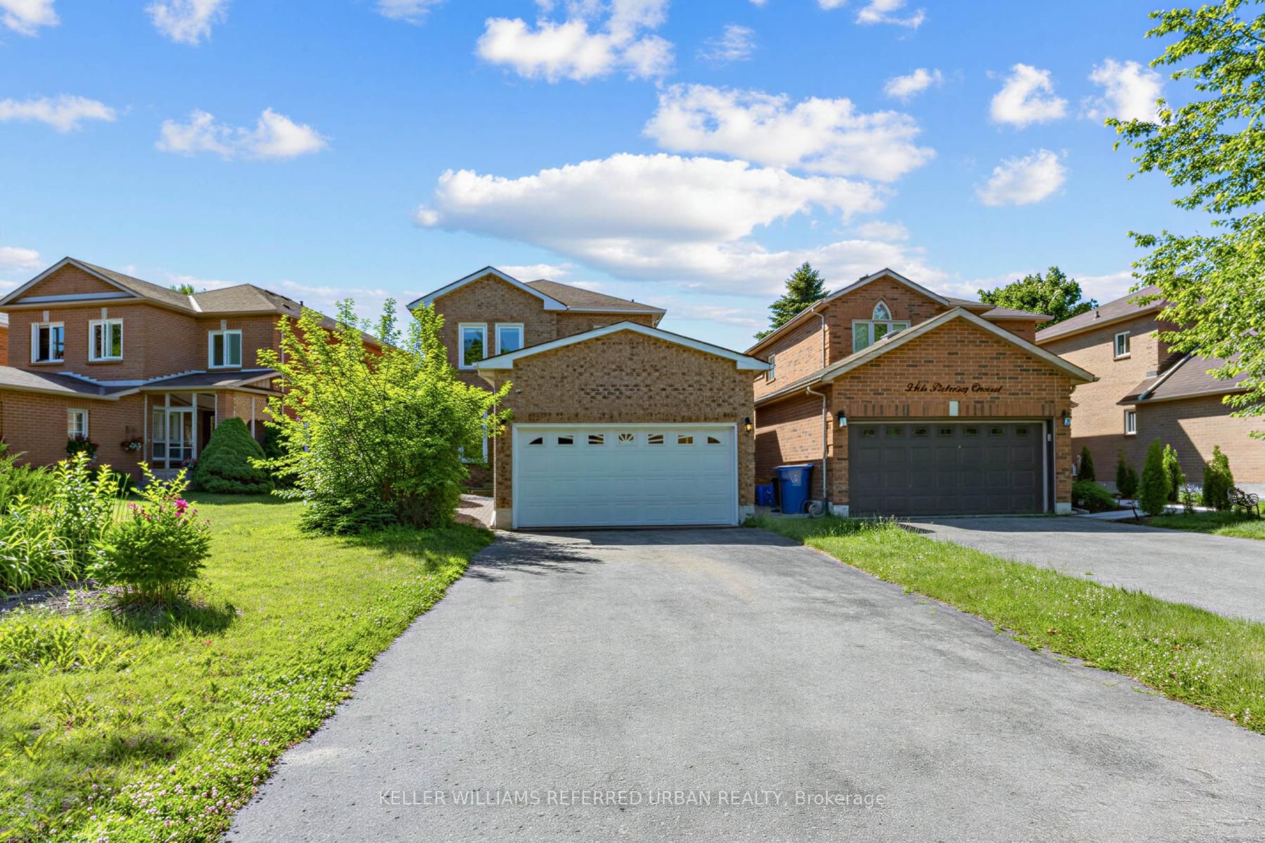 350 Pickering Crescent, Newmarket, ON L3Y 8G7 photo 3