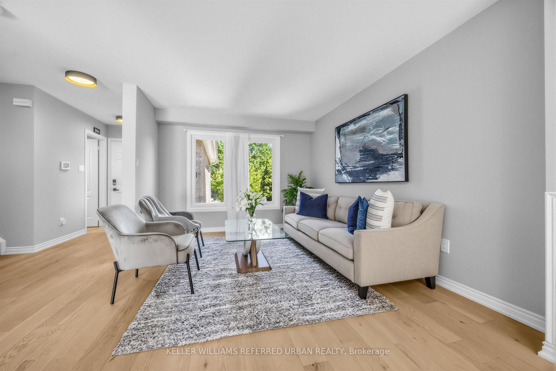 350 Pickering Crescent, Newmarket, ON L3Y 8G7 photo 5