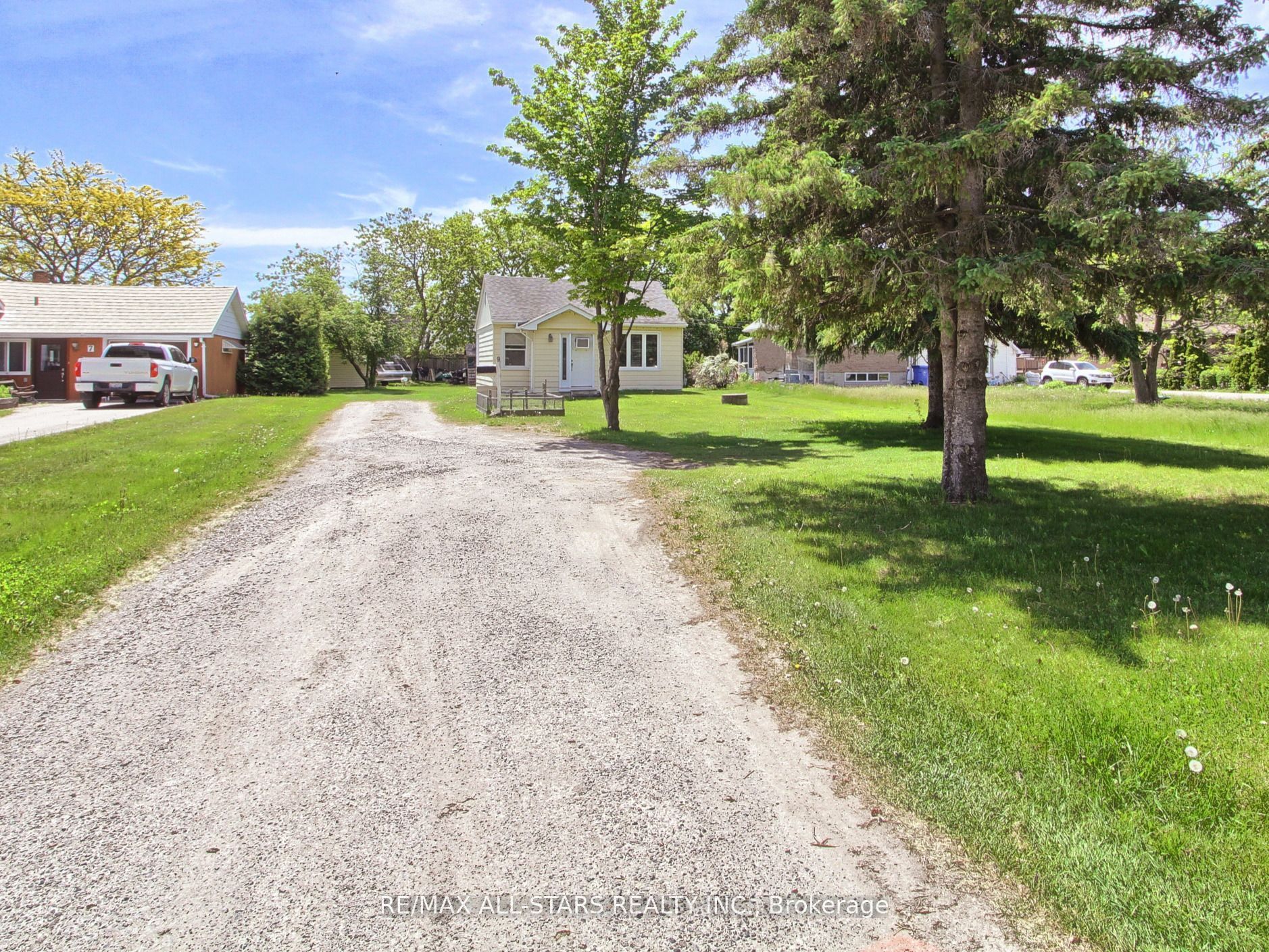 9 Riverglen Drive, Georgina, ON L4P 2P9 photo 3