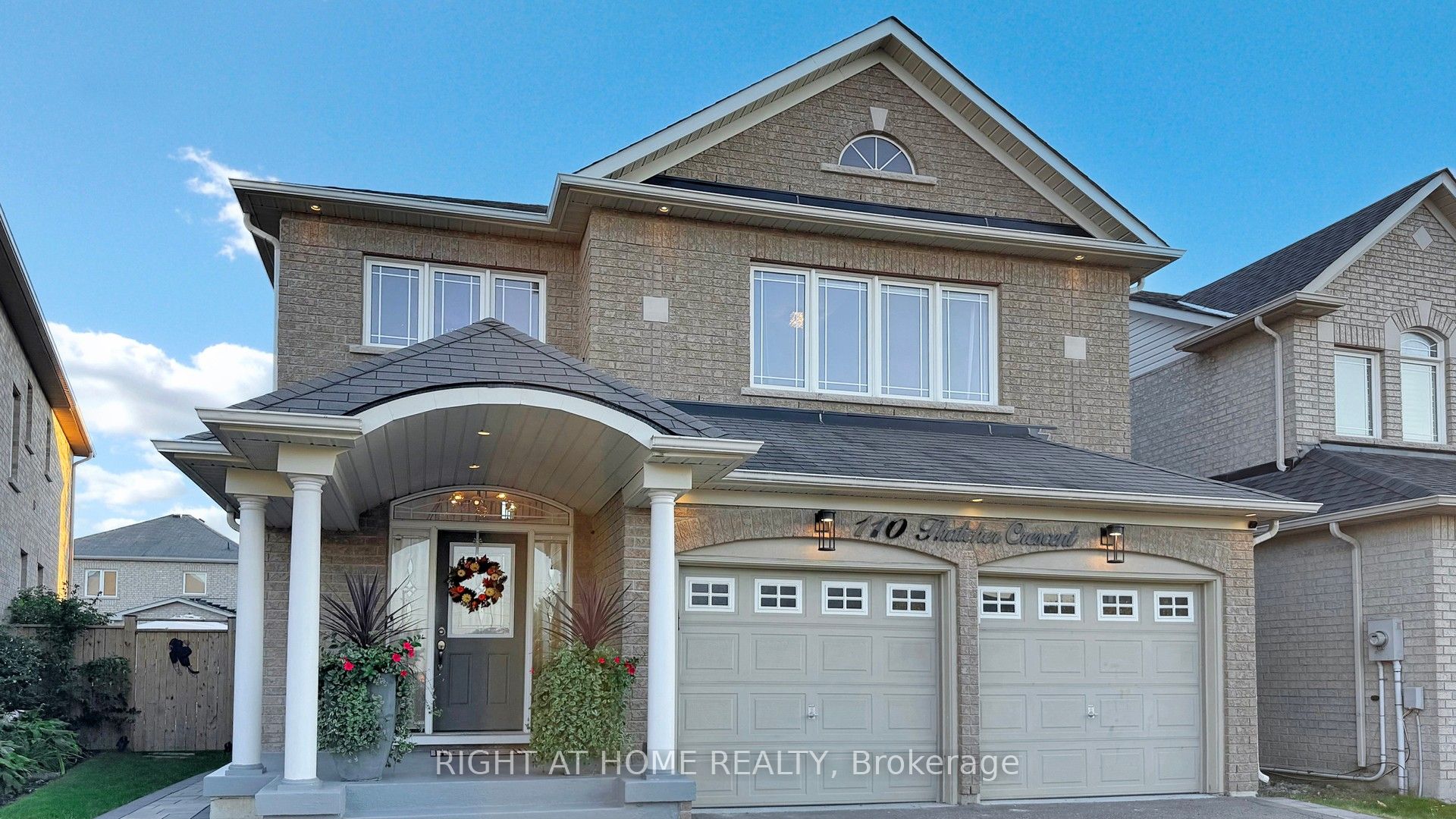 110 Thatcher Crescent, East Gwillimbury, ON L9N 0B9 photo 2