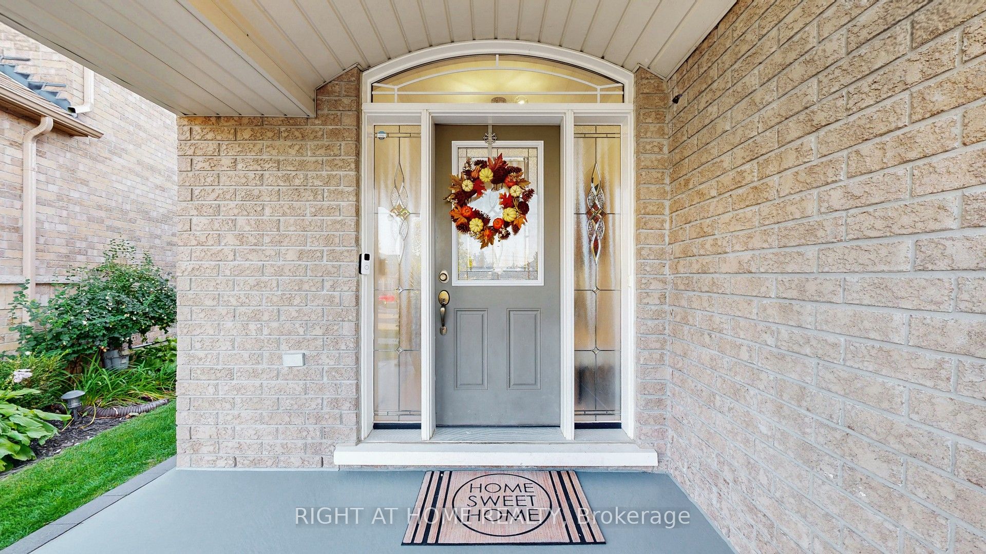 110 Thatcher Crescent, East Gwillimbury, ON L9N 0B9 photo 4