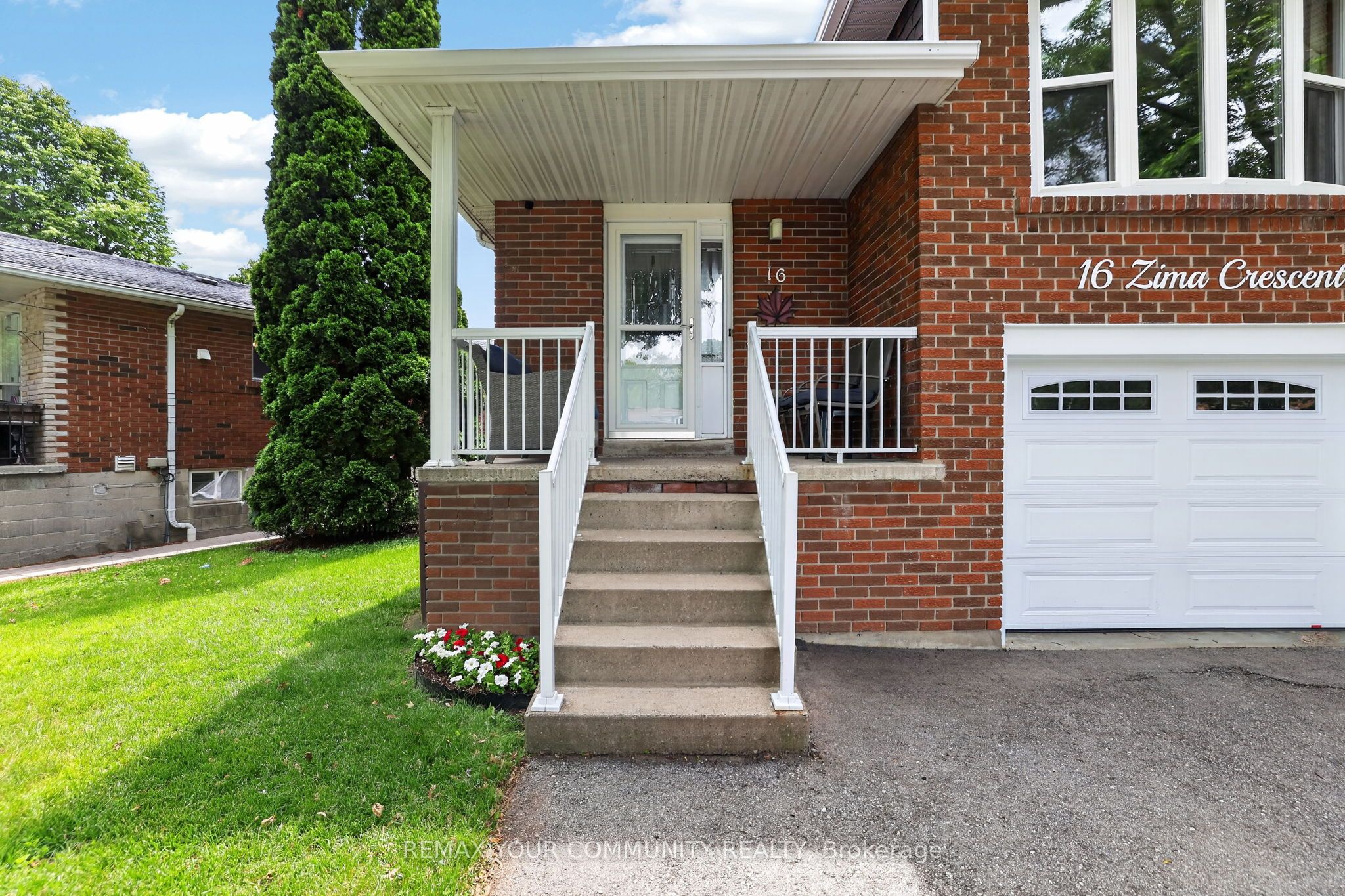16 Zima Crescent, Bradford West Gwillimbury, ON L3Z 1Z7 photo 4