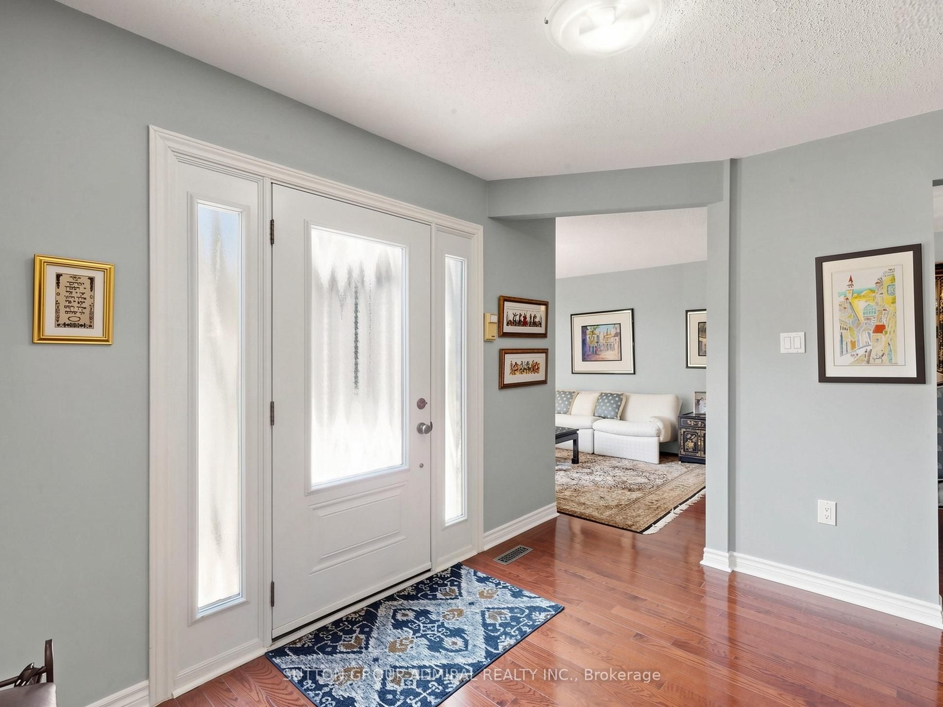 20 Esther Crescent, Vaughan, ON L4J 3L4 photo 3