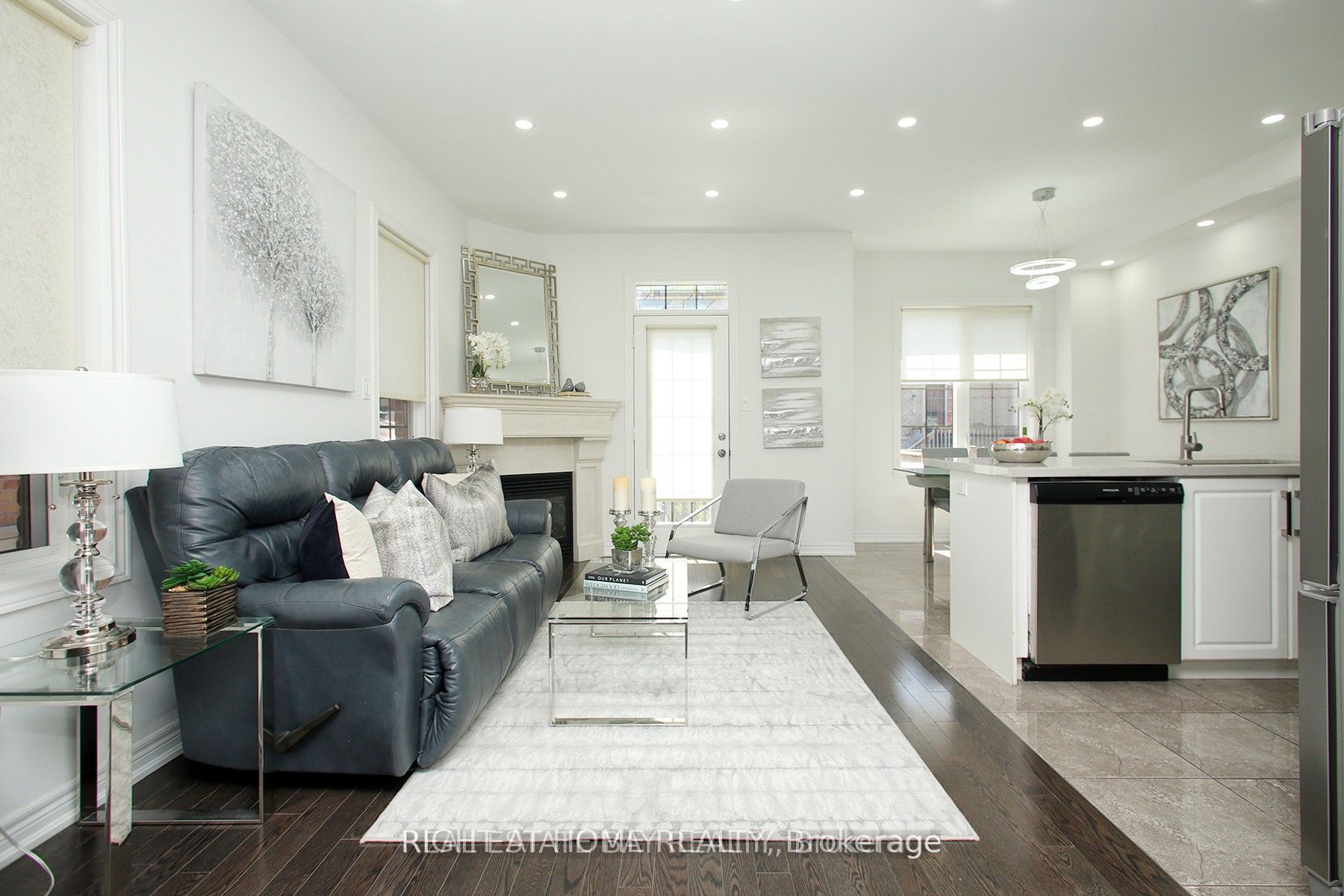 25 Sibella Way, Vaughan, ON L4H 3V6 photo 2