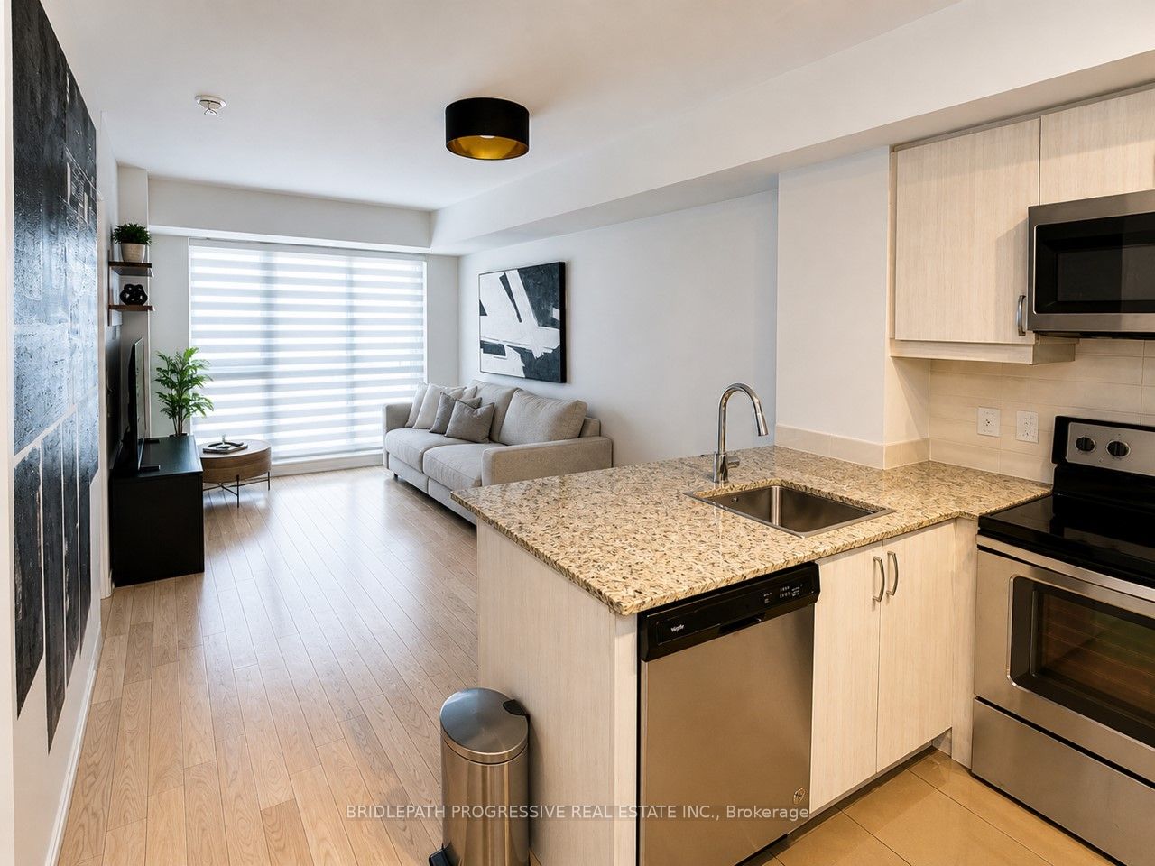 9205 Yonge Street 1211, Richmond Hill, ON L4C 1V5 photo 5
