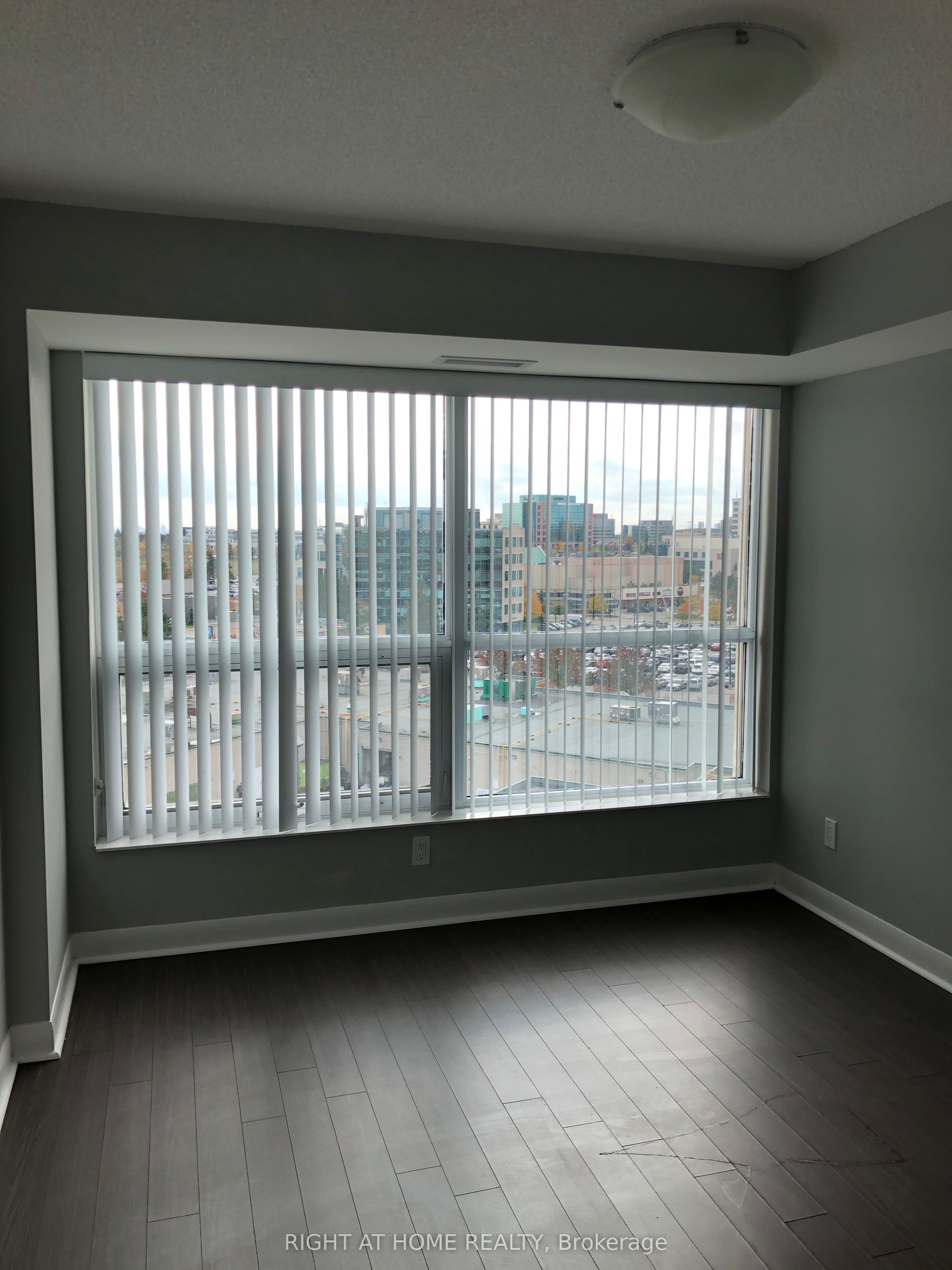 75 Norman Bethune Avenue 711, Richmond Hill, ON L4B 0B6 photo 5