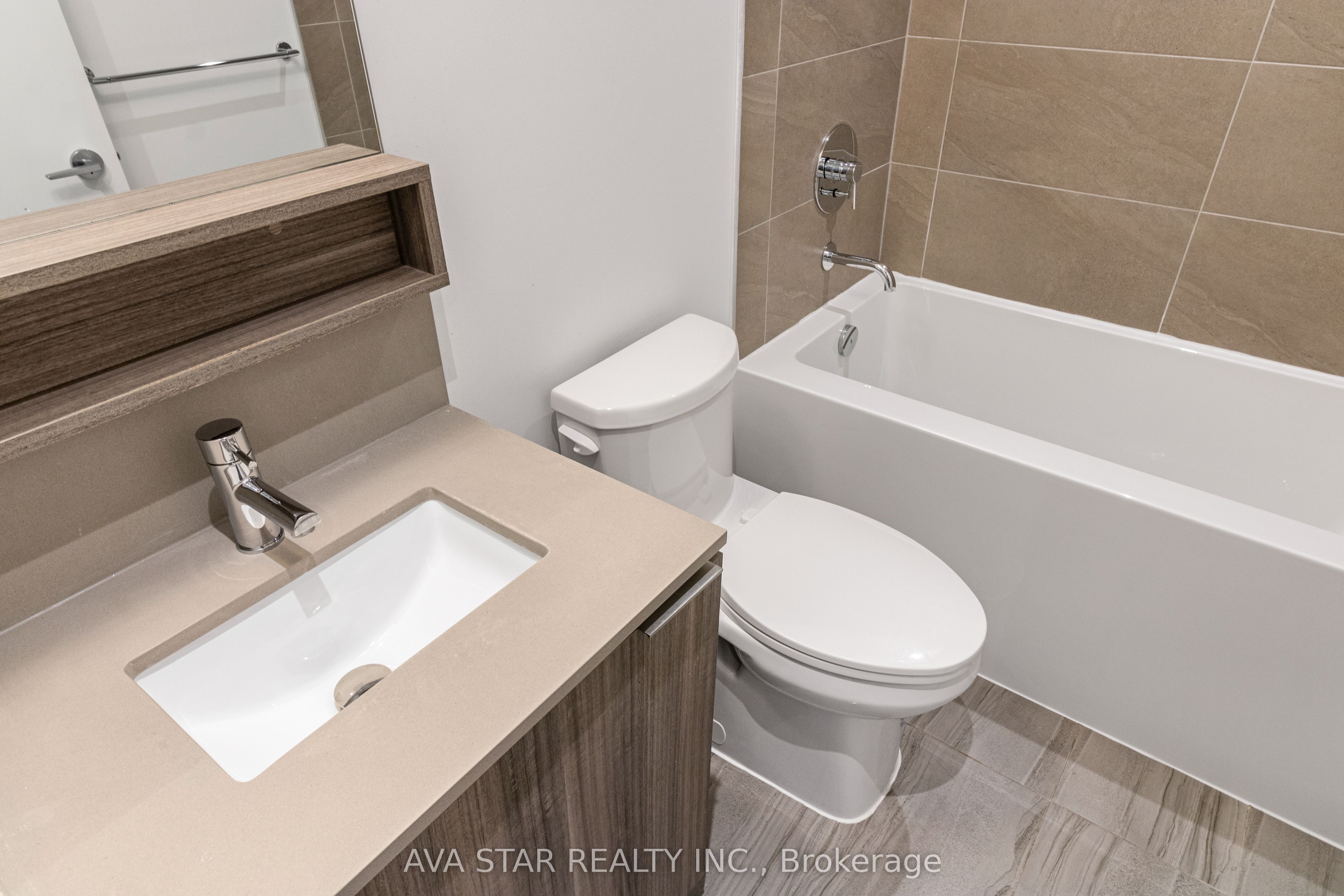 5 Buttermill Avenue 2712, Vaughan, ON L4K 0J5 photo 4