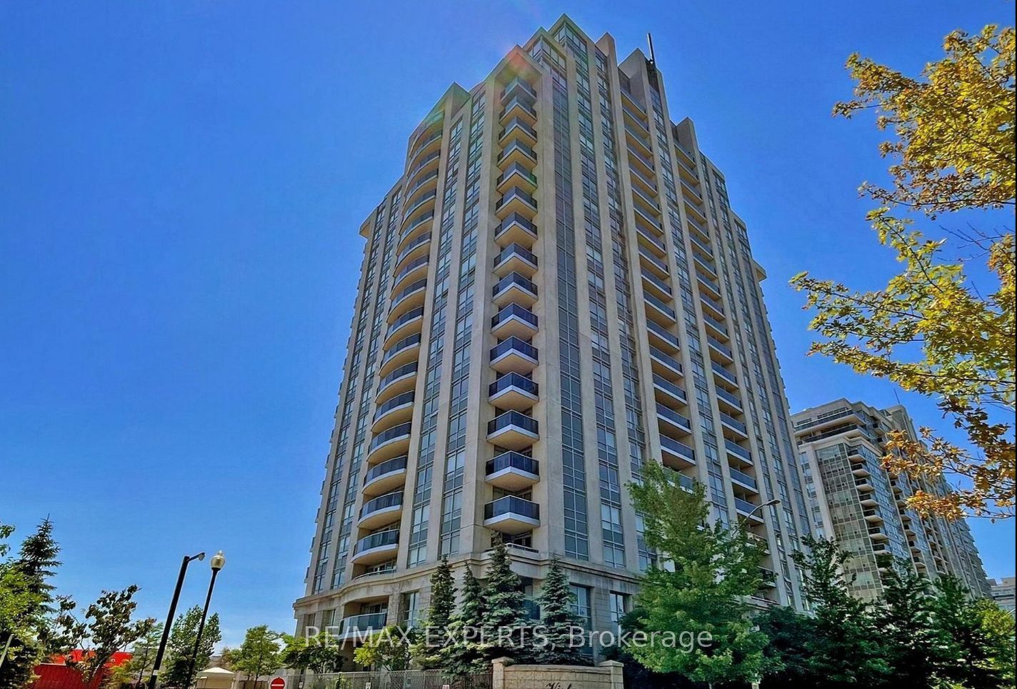 7 North Park Road 1012, Vaughan, ON L4J 0C9