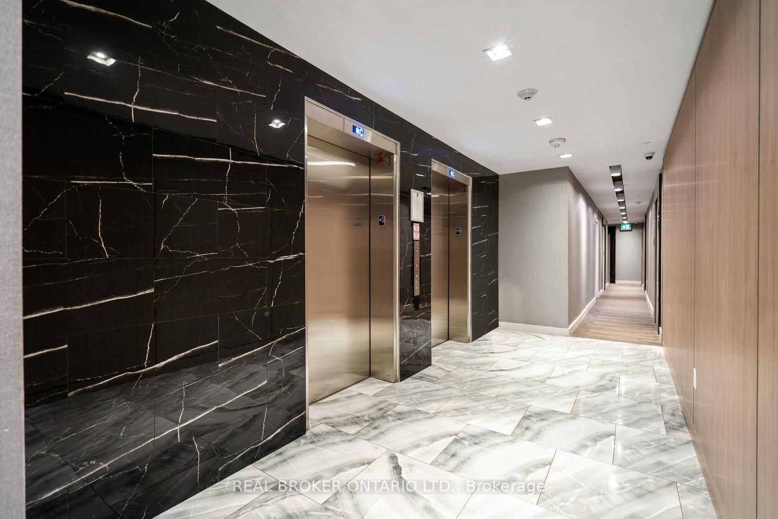4800 Highway 7 805, Vaughan, ON L4L 1H8 photo 5