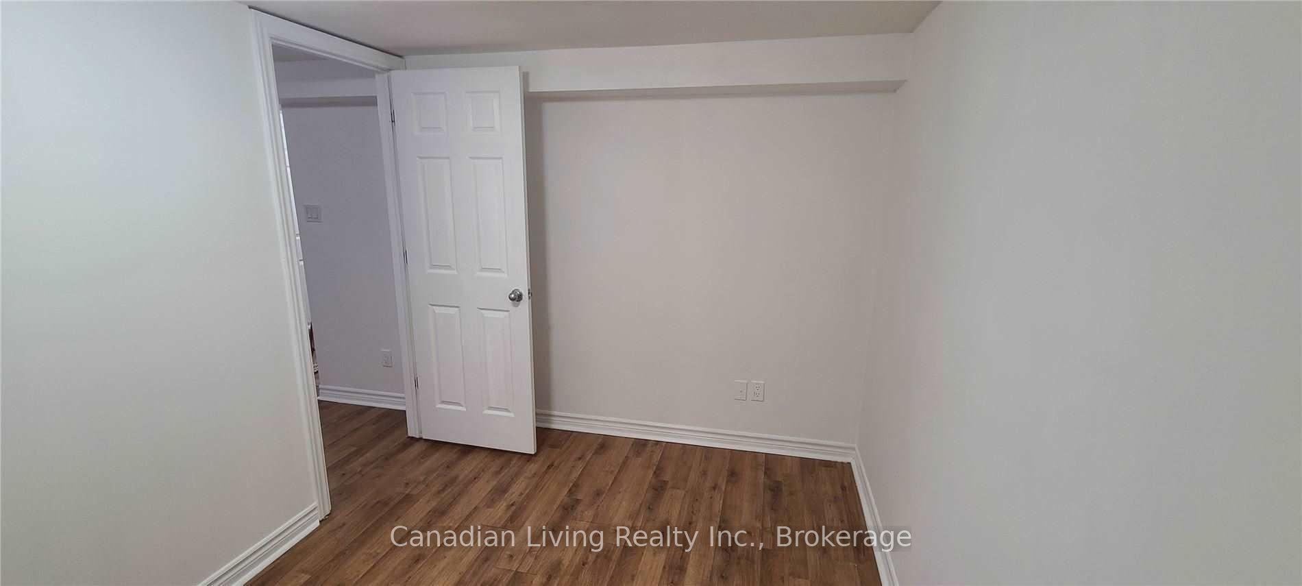 108 Willow Lane (Bsmnt), Newmarket, ON L3Y 4J2 photo 3