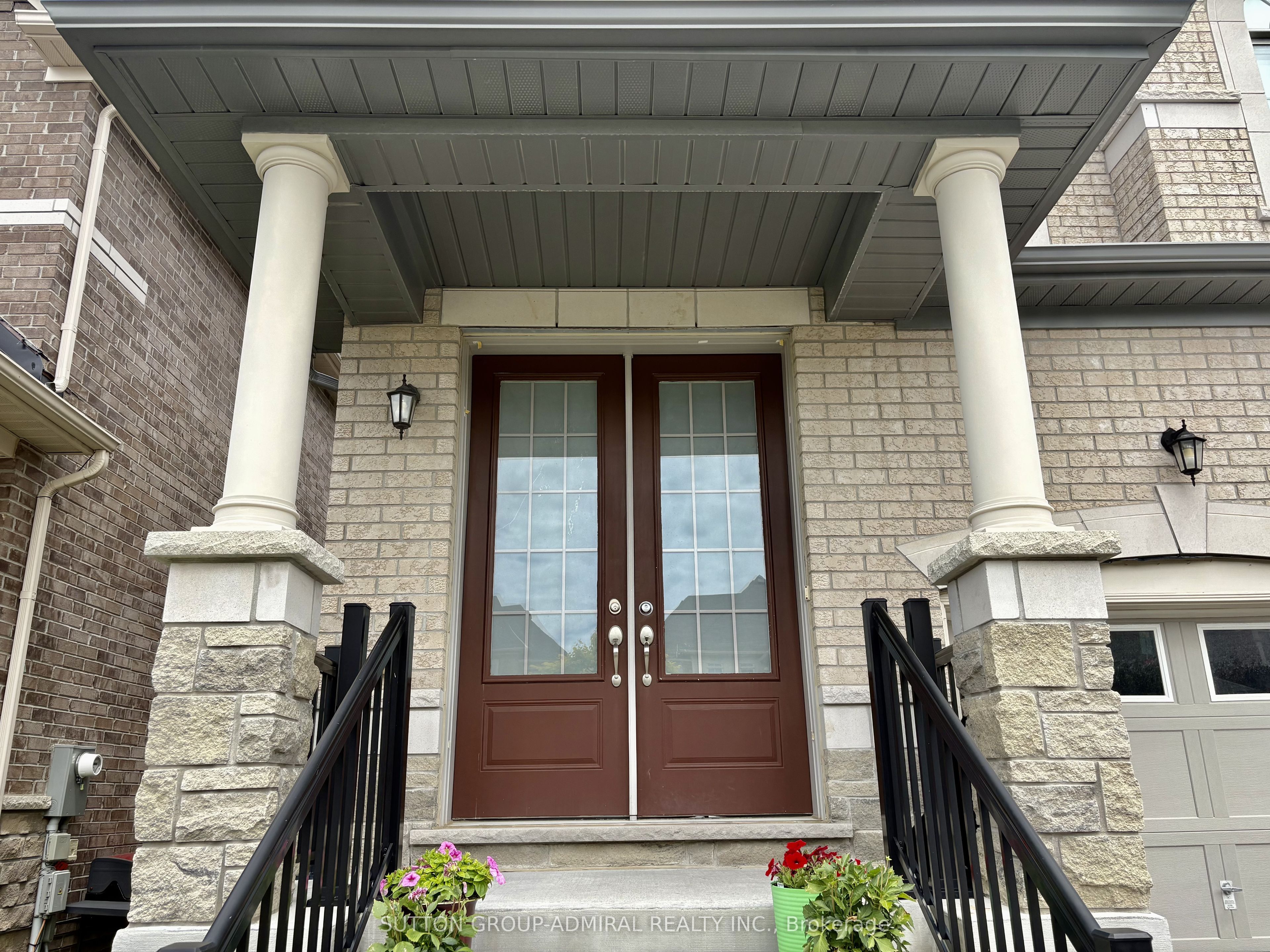 55 Duggan Street, Aurora, ON L4G 0Y9 photo 3