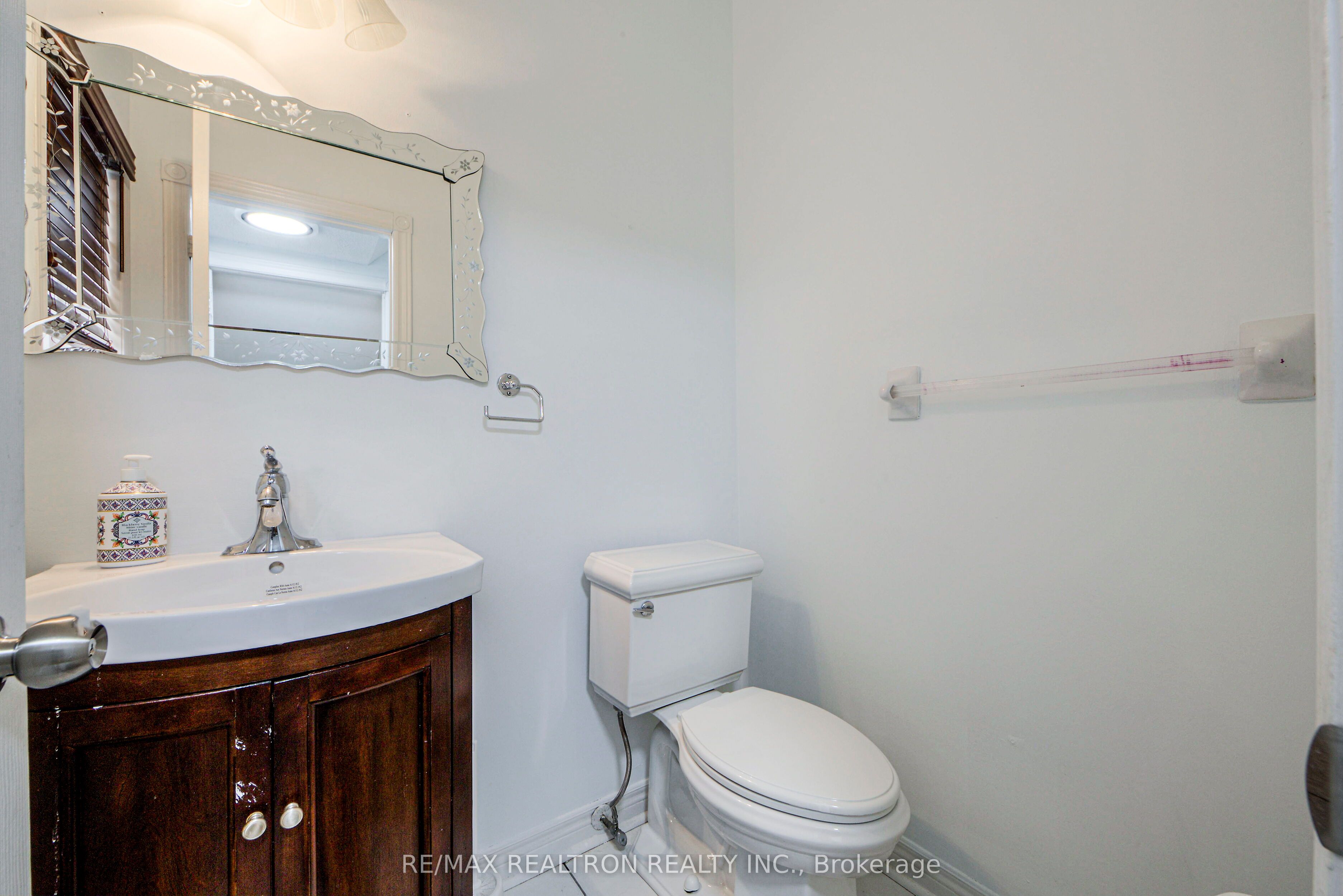 269 Treasure Road E Upper, Vaughan, ON L6A 3K8 photo 2