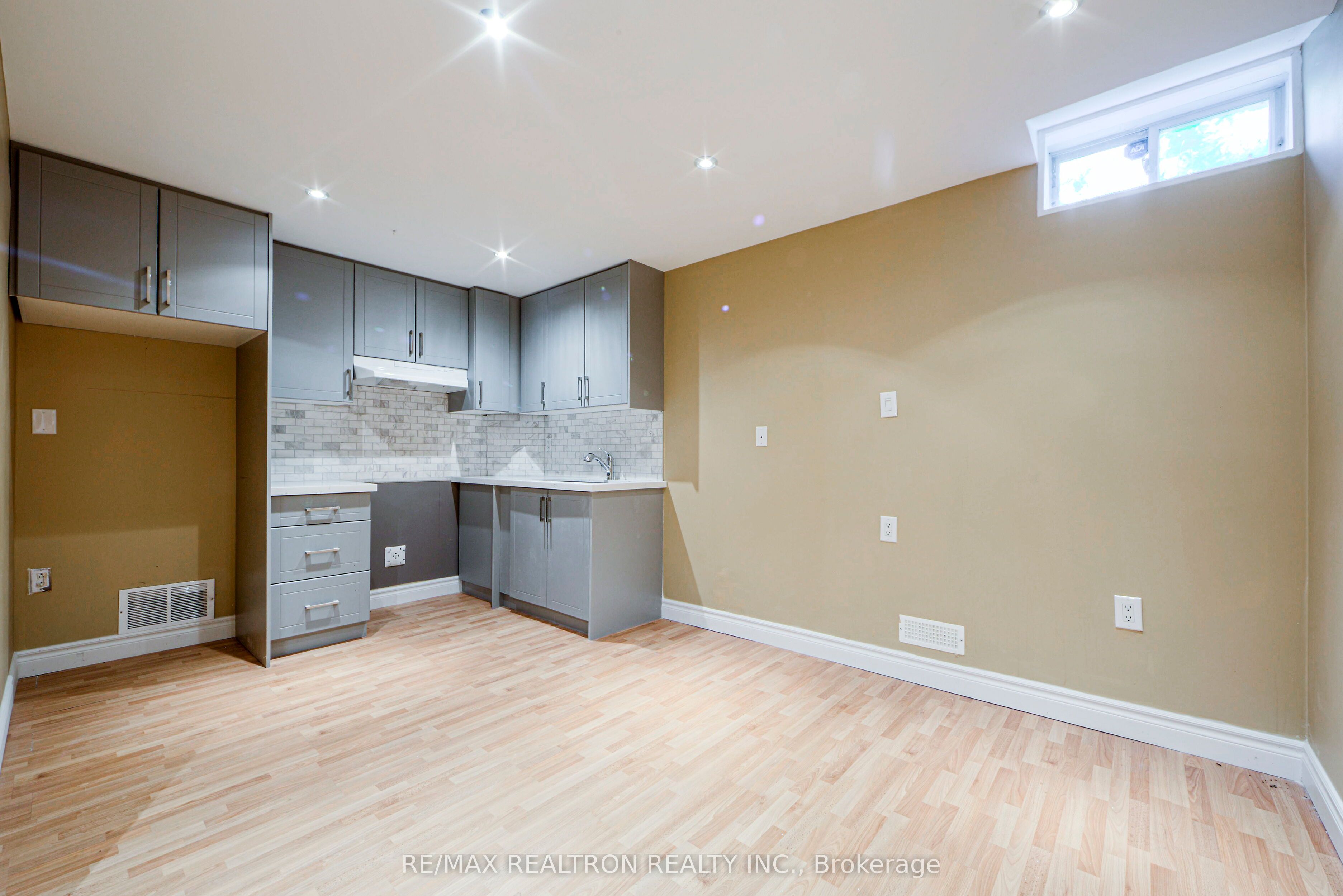 269 Treasure Road E Upper, Vaughan, ON L6A 3K8 photo 3