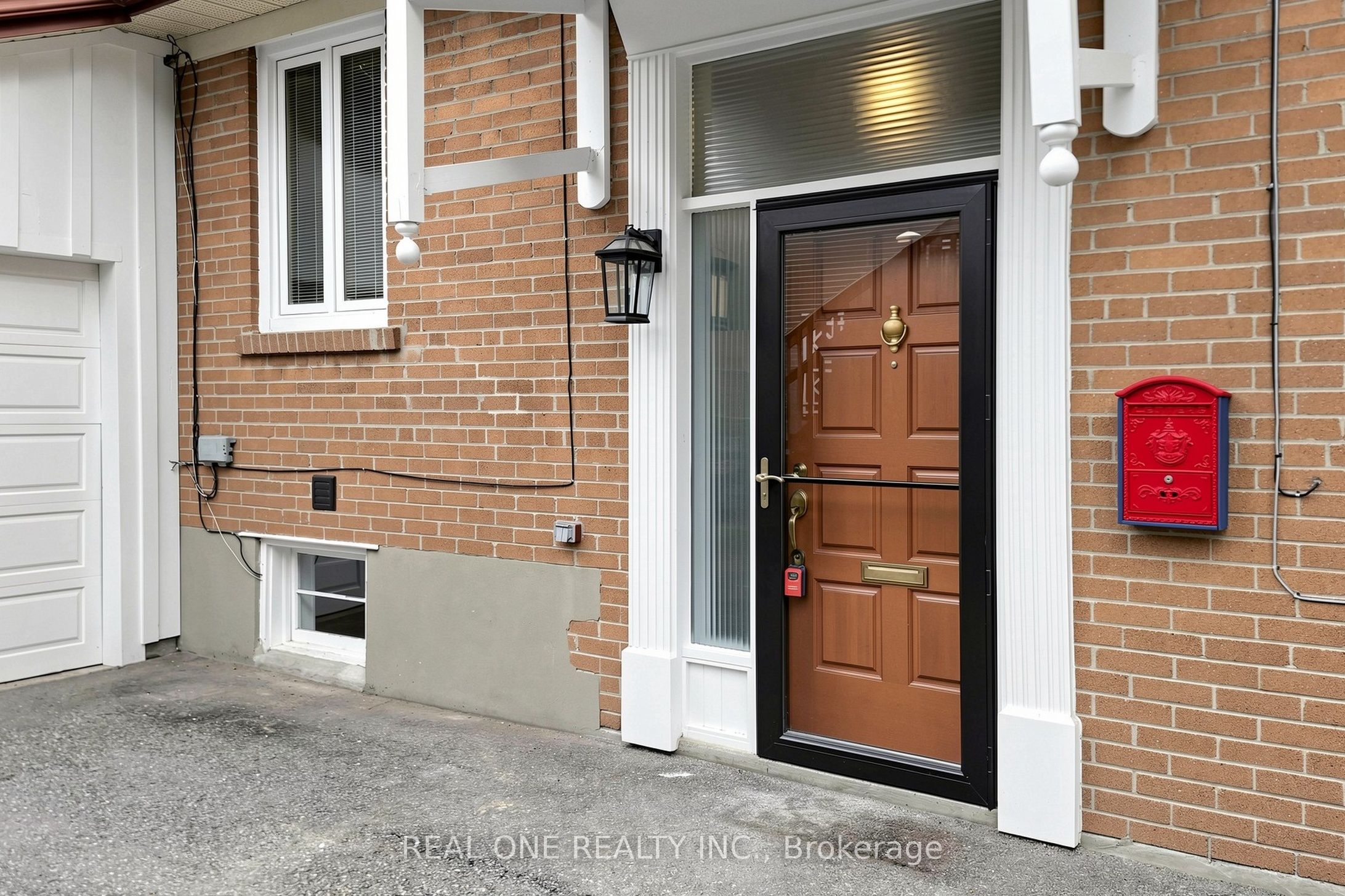 49 Bayview Parkway, Newmarket, ON L3Y 3W2 photo 4