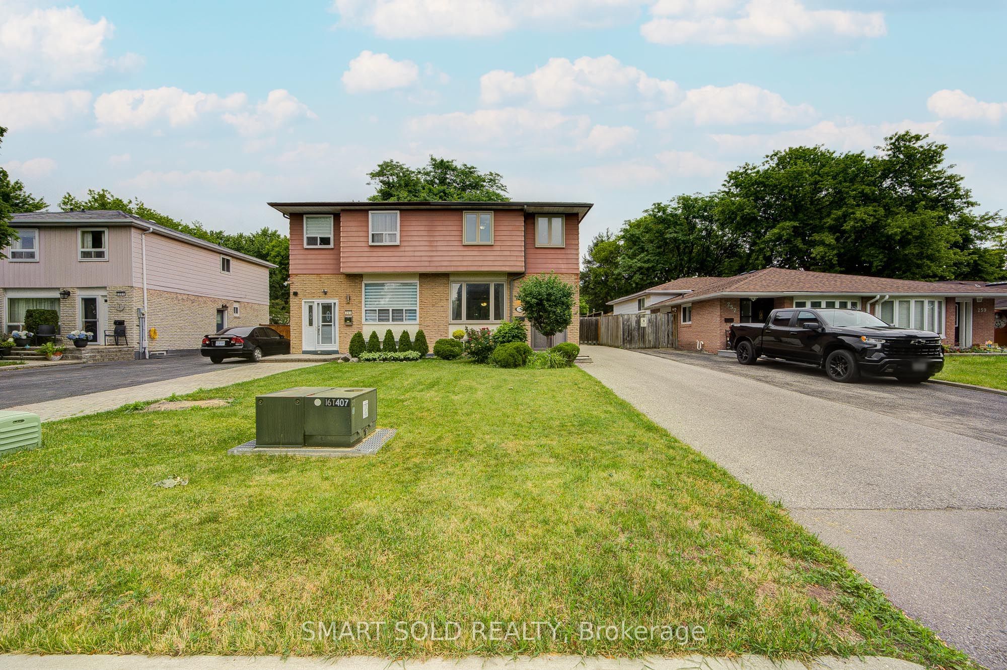 255 Cedar Avenue, Richmond Hill, ON L4C 2B3