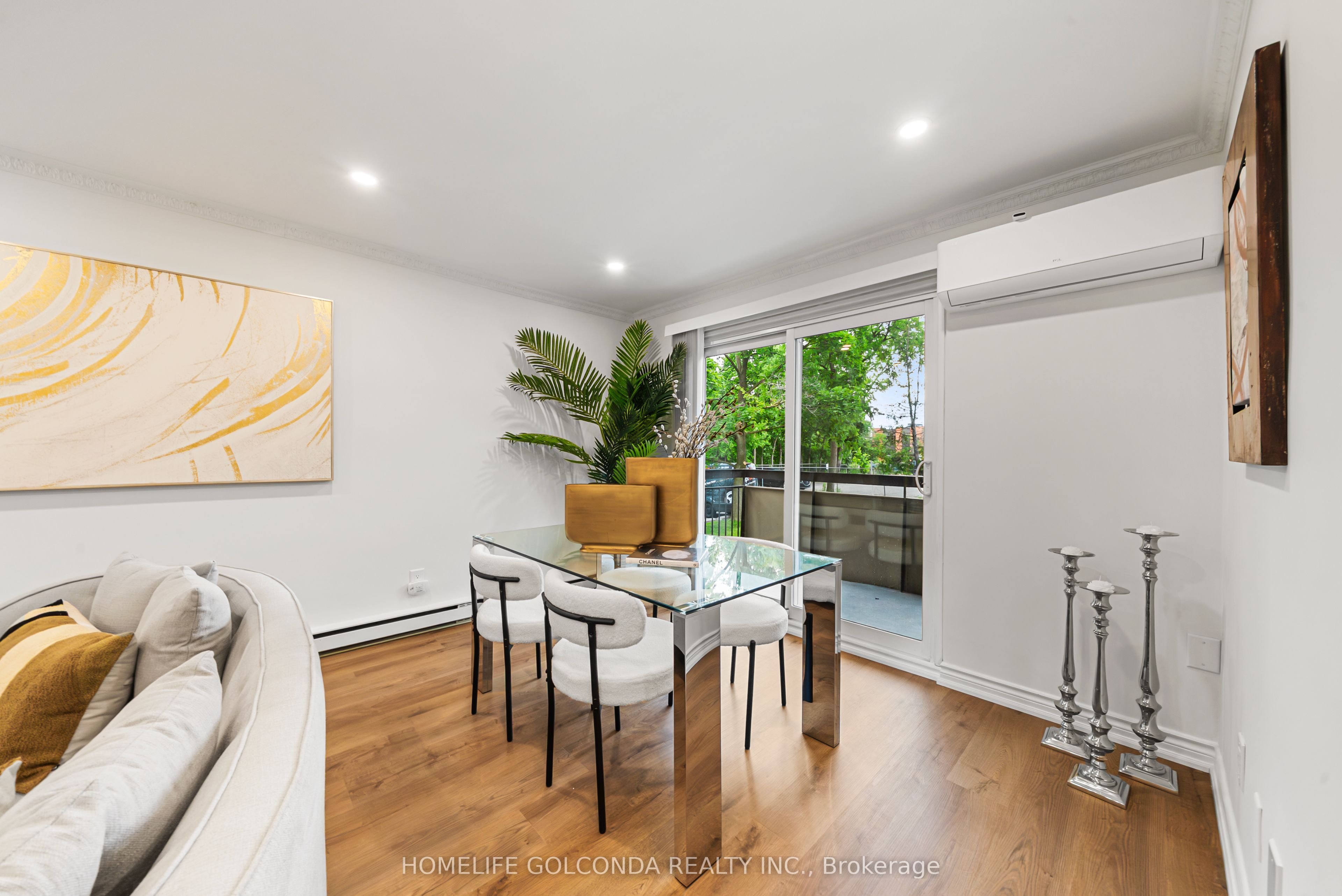 21 Elizabeth Street 205, Richmond Hill, ON L4C 3V5 photo 5
