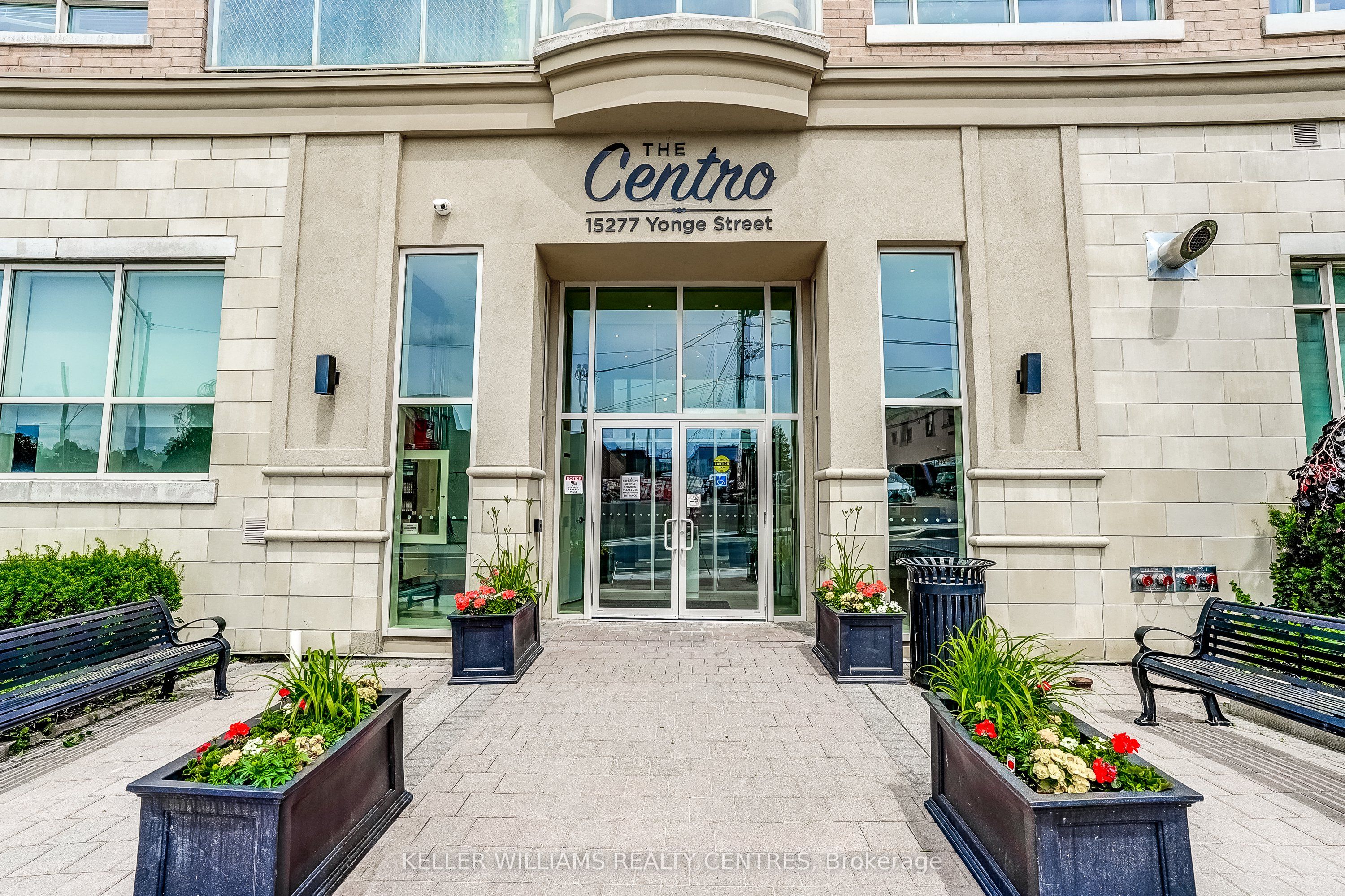 15277 Yonge Street 317, Aurora, ON L4G 1N6 photo 5