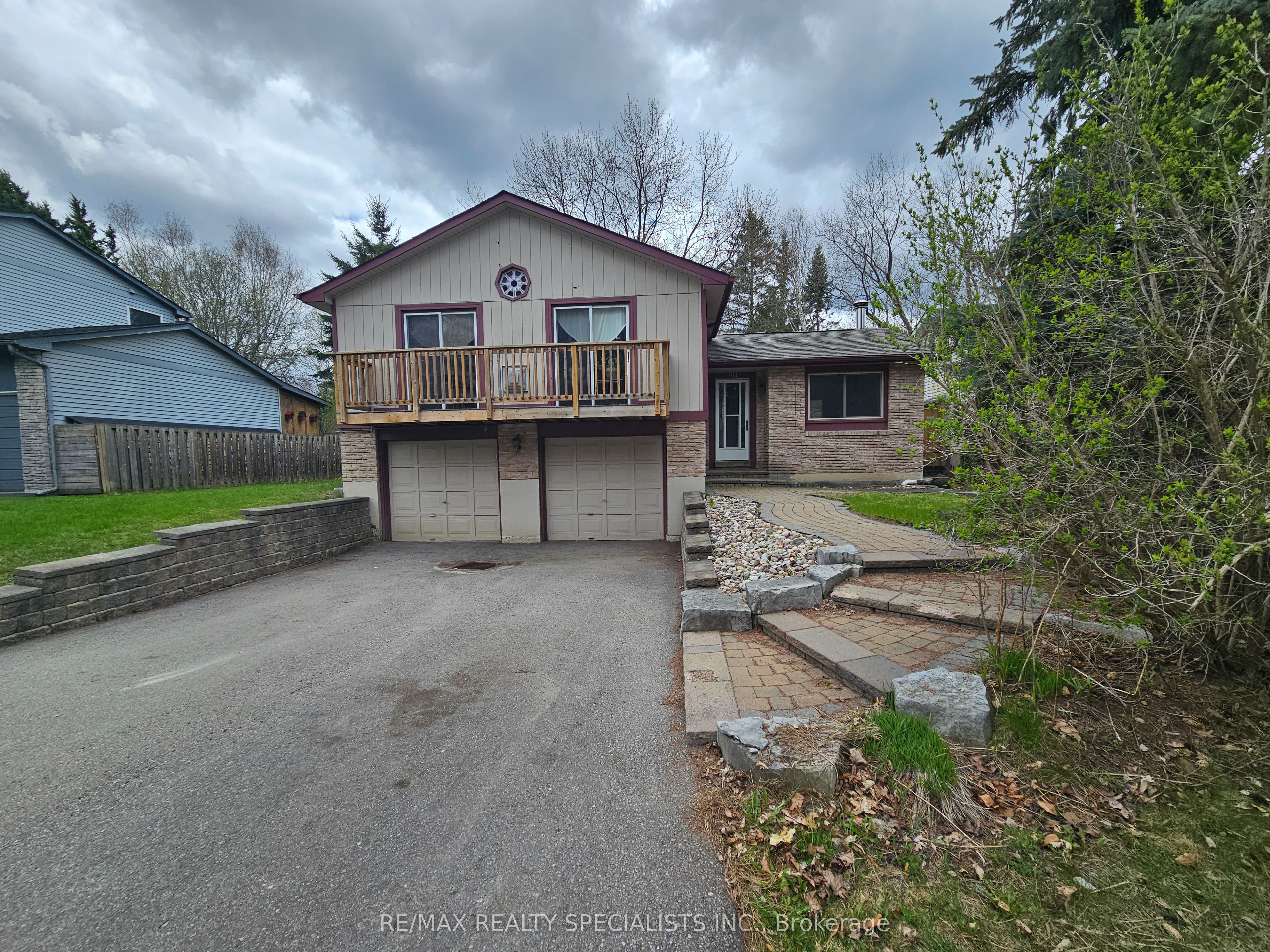 914 JANETTE Street, Newmarket, ON L3Y 5K2 photo 2