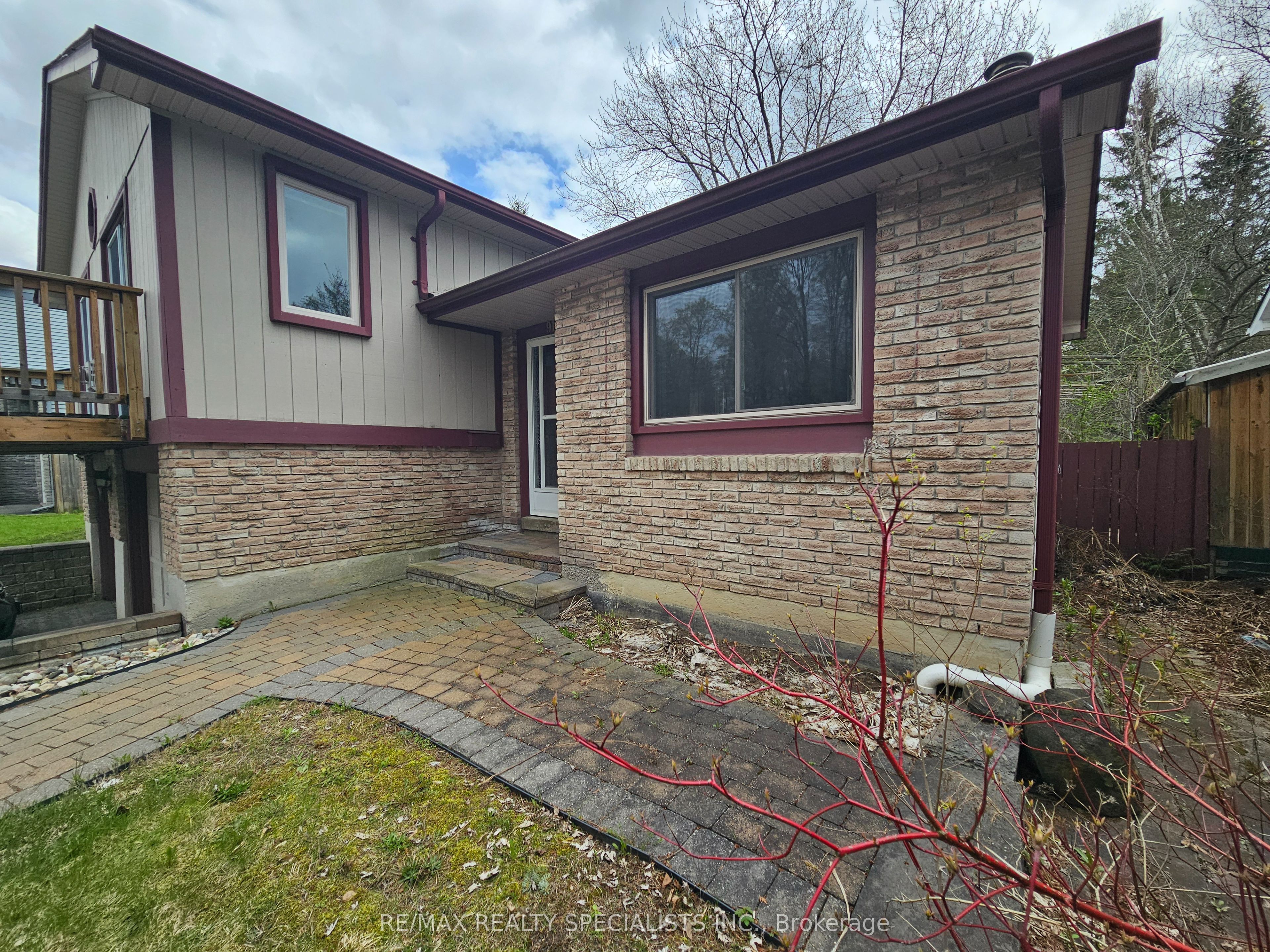 914 JANETTE Street, Newmarket, ON L3Y 5K2 photo 5