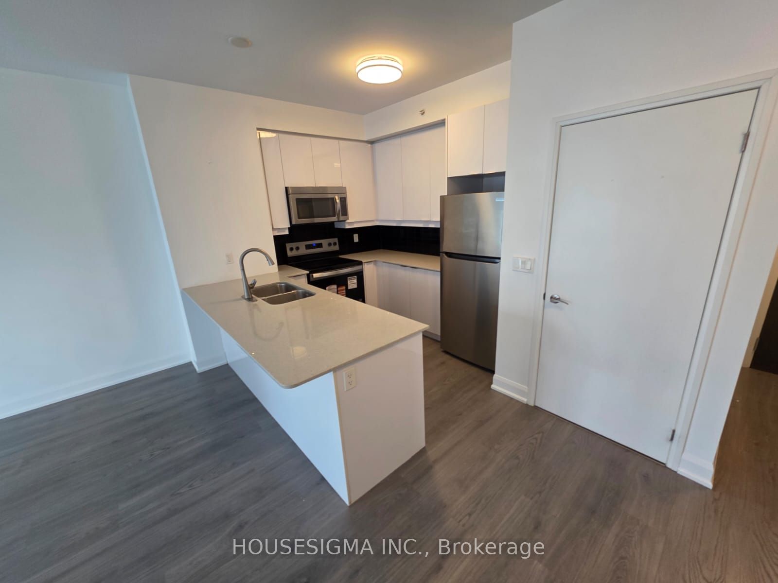 2910 Highway 7 N/A W 2206, Vaughan, ON L4K 0H8 photo 3