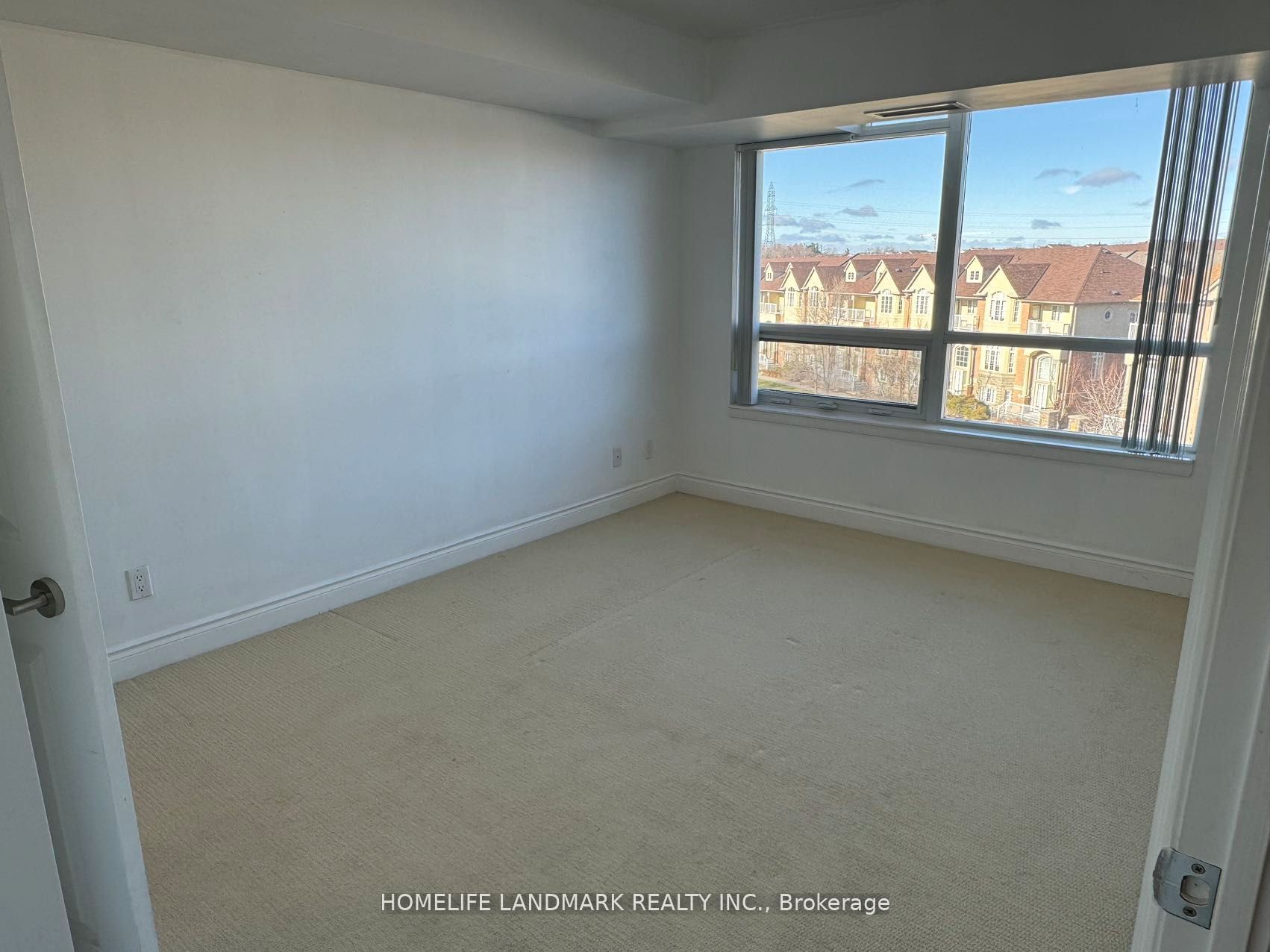 23 COX Boulevard 675, Markham, ON L3R 7Z9 photo 3