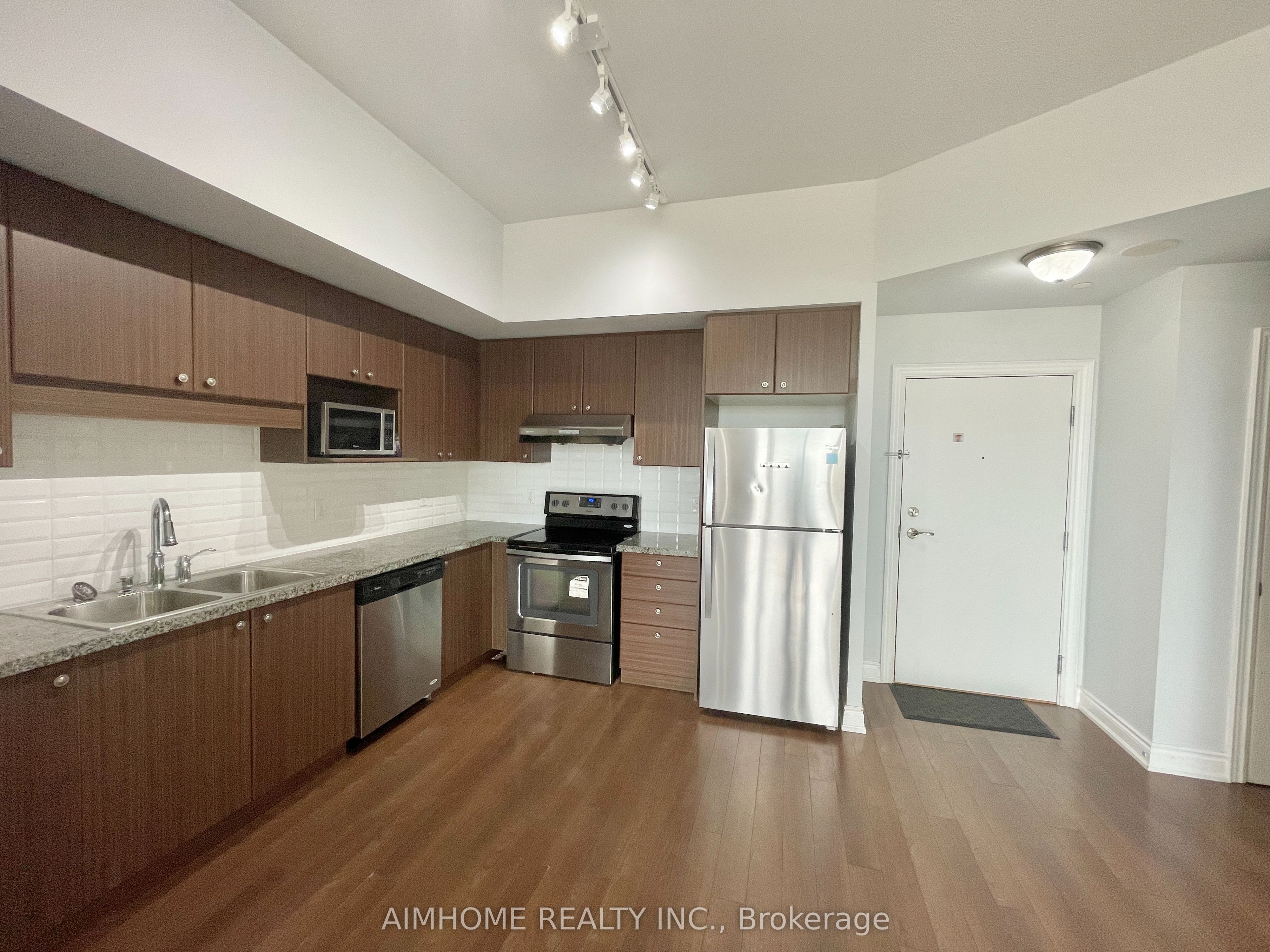 38 Cedarland Drive 915, Markham, ON L6G 0G7 photo 3