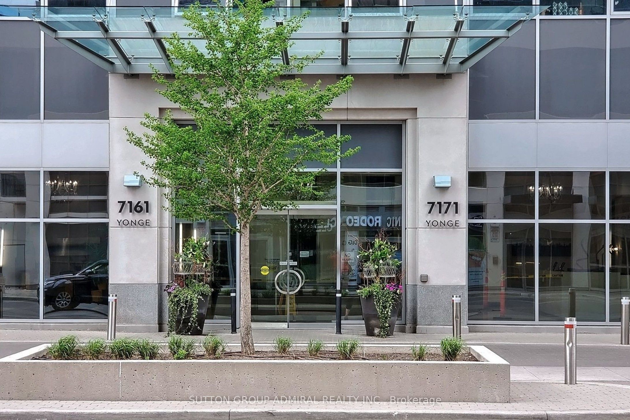 7171 Yonge Street 2703, Markham, ON L3T 0C5 photo 2