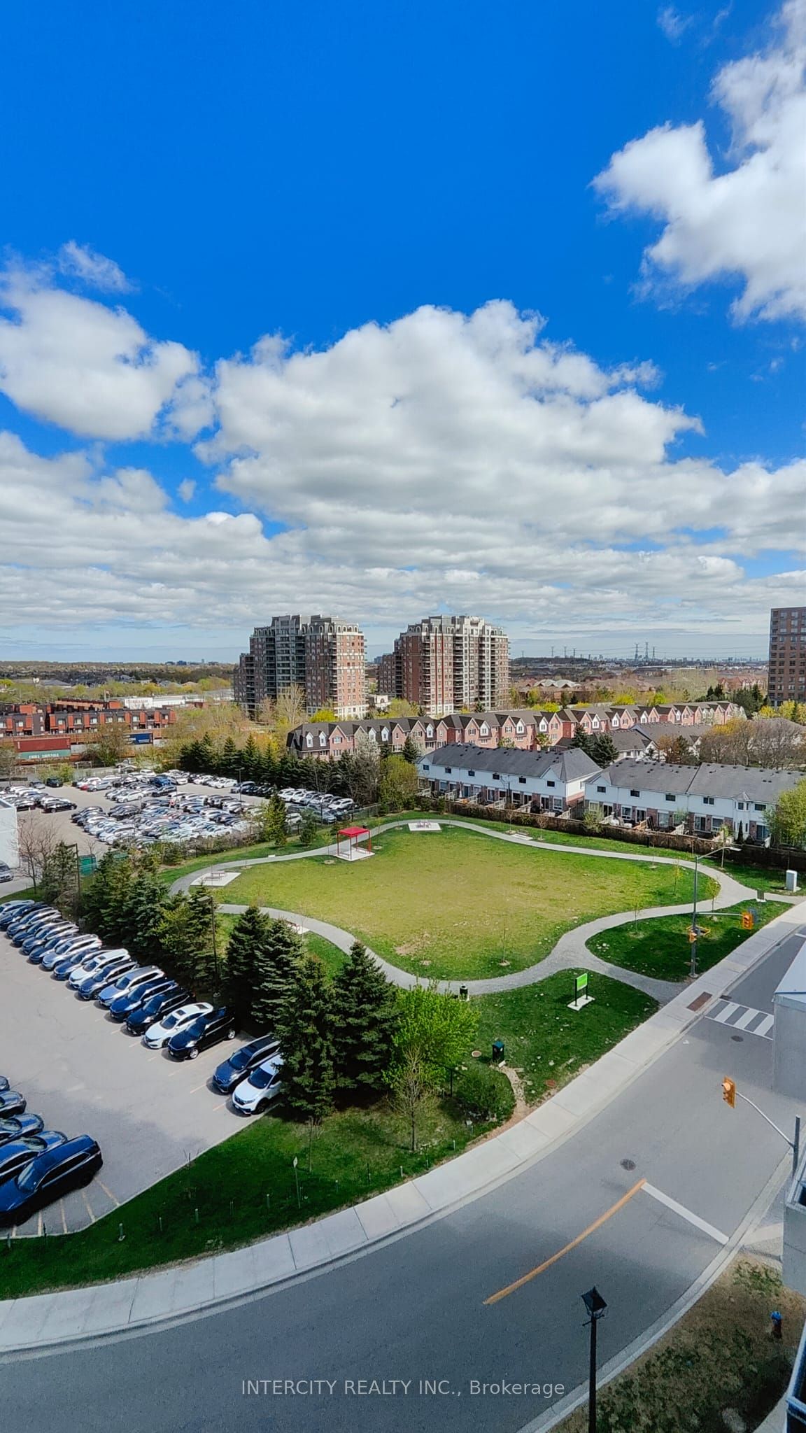 9205 Yonge Street N 804, Richmond Hill, ON L4C 1V5