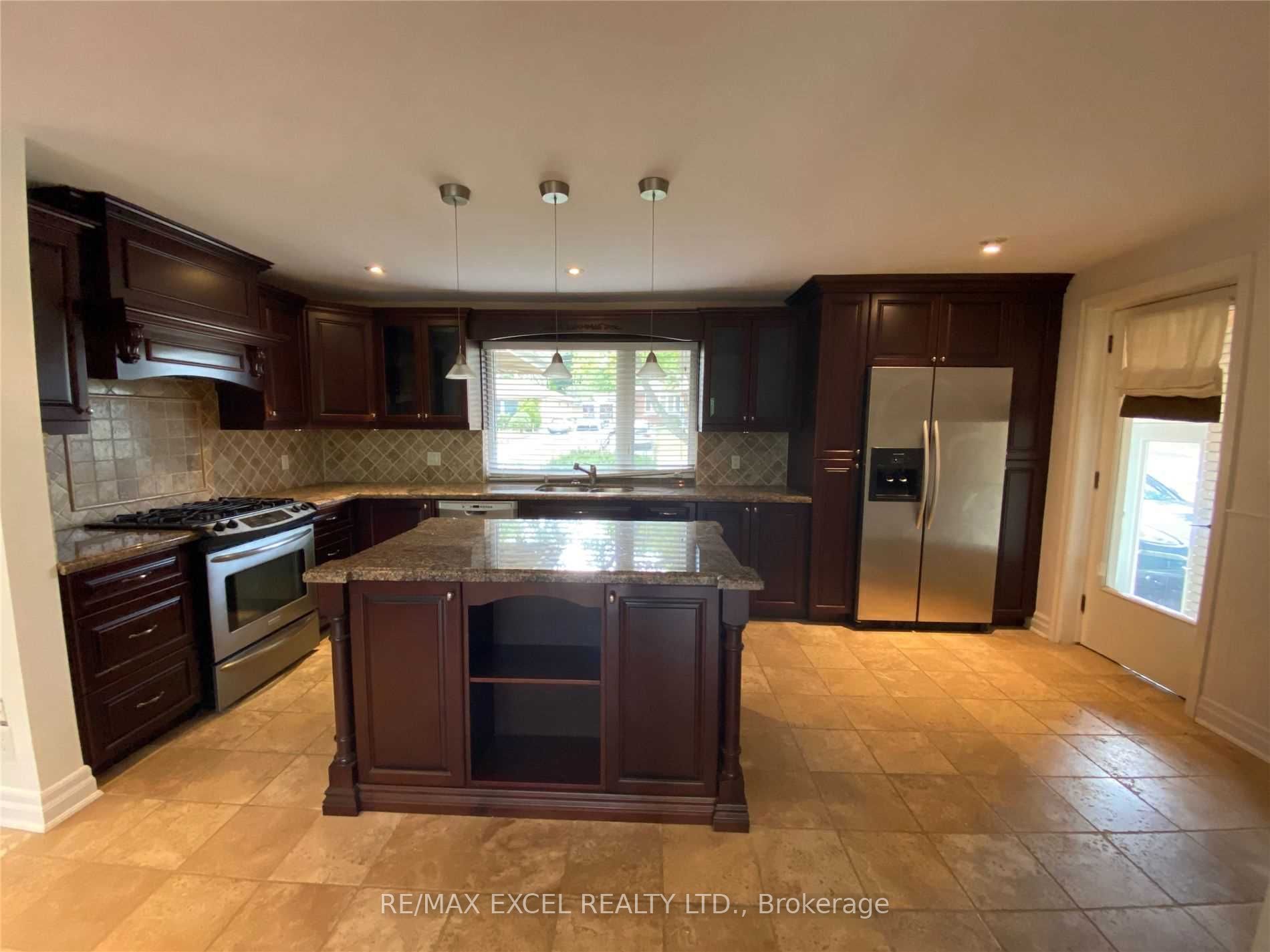 69 Leisure Lane Loft, Richmond Hill, ON L4C 4X2 photo 5