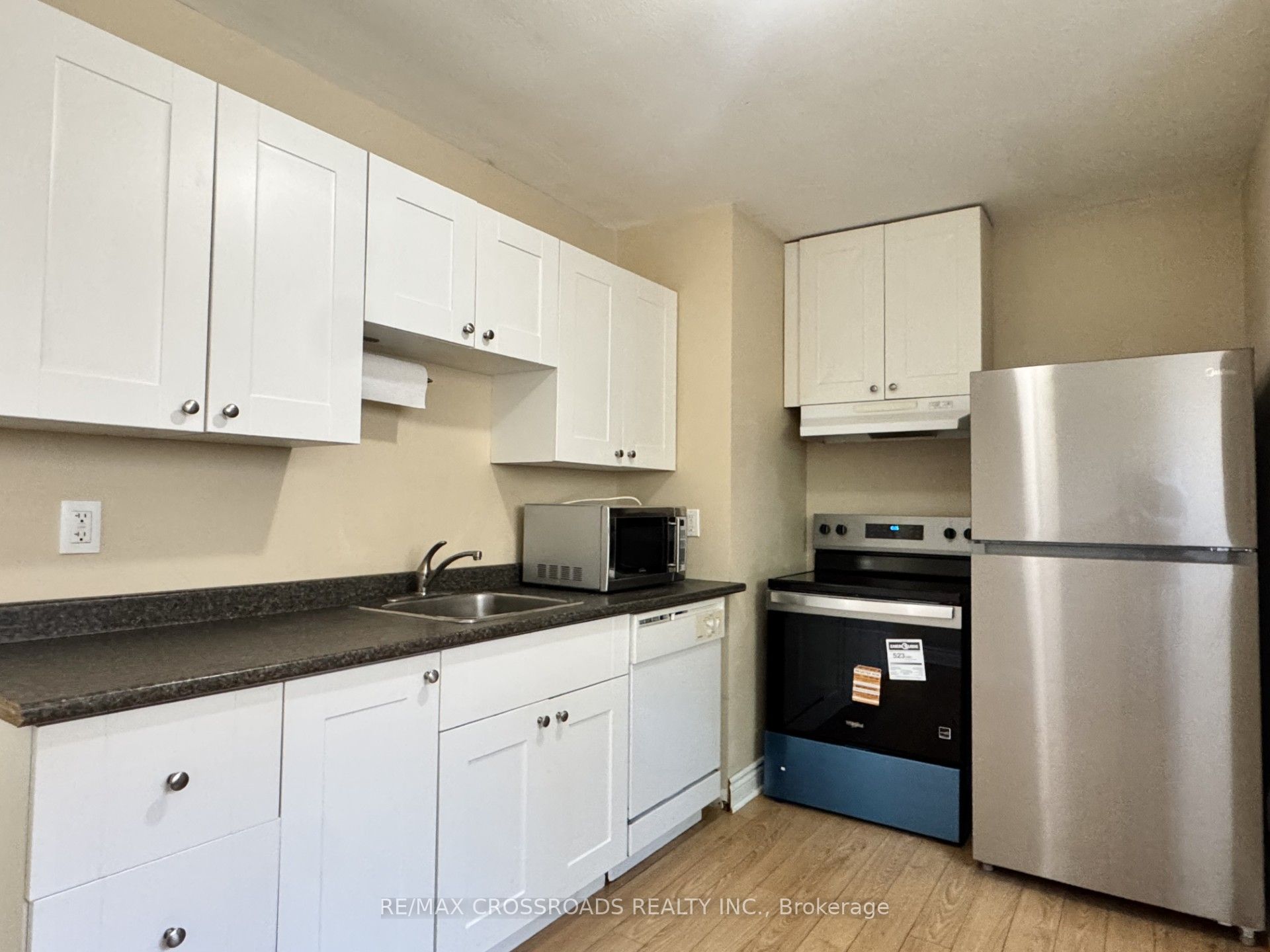 21 Davis Road Main, Aurora, ON L4G 2B4 photo 5