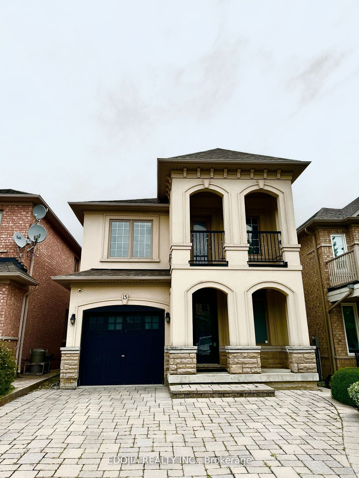 15 Catalpa Crescent Main, Vaughan, ON L6A 0R3