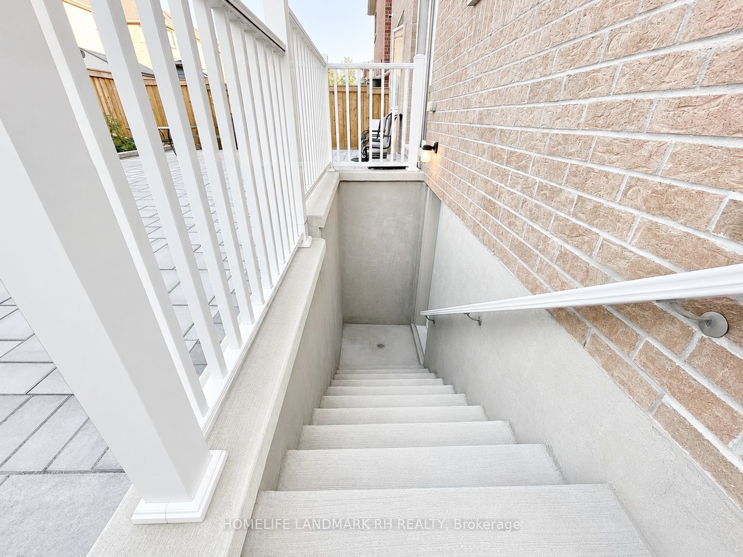 21 Milby Crescent Bsmt, Bradford West Gwillimbury, ON L3Z 0X9 photo 2