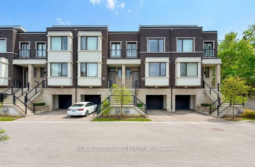 114 Genuine Lane, Richmond Hill, ON L4B 0E5