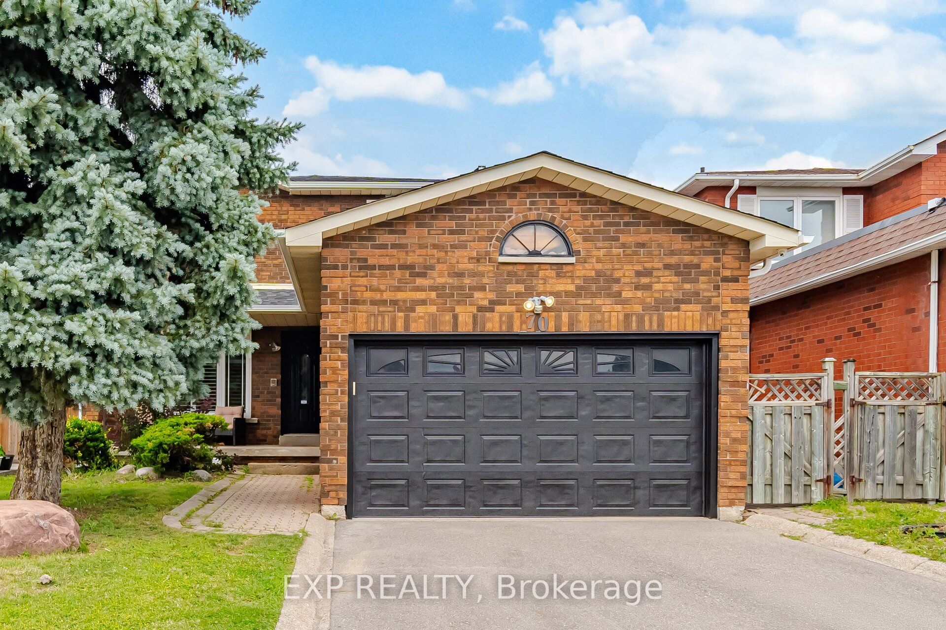 70 Embassy Drive, Vaughan, ON L4L 5B1 photo 2