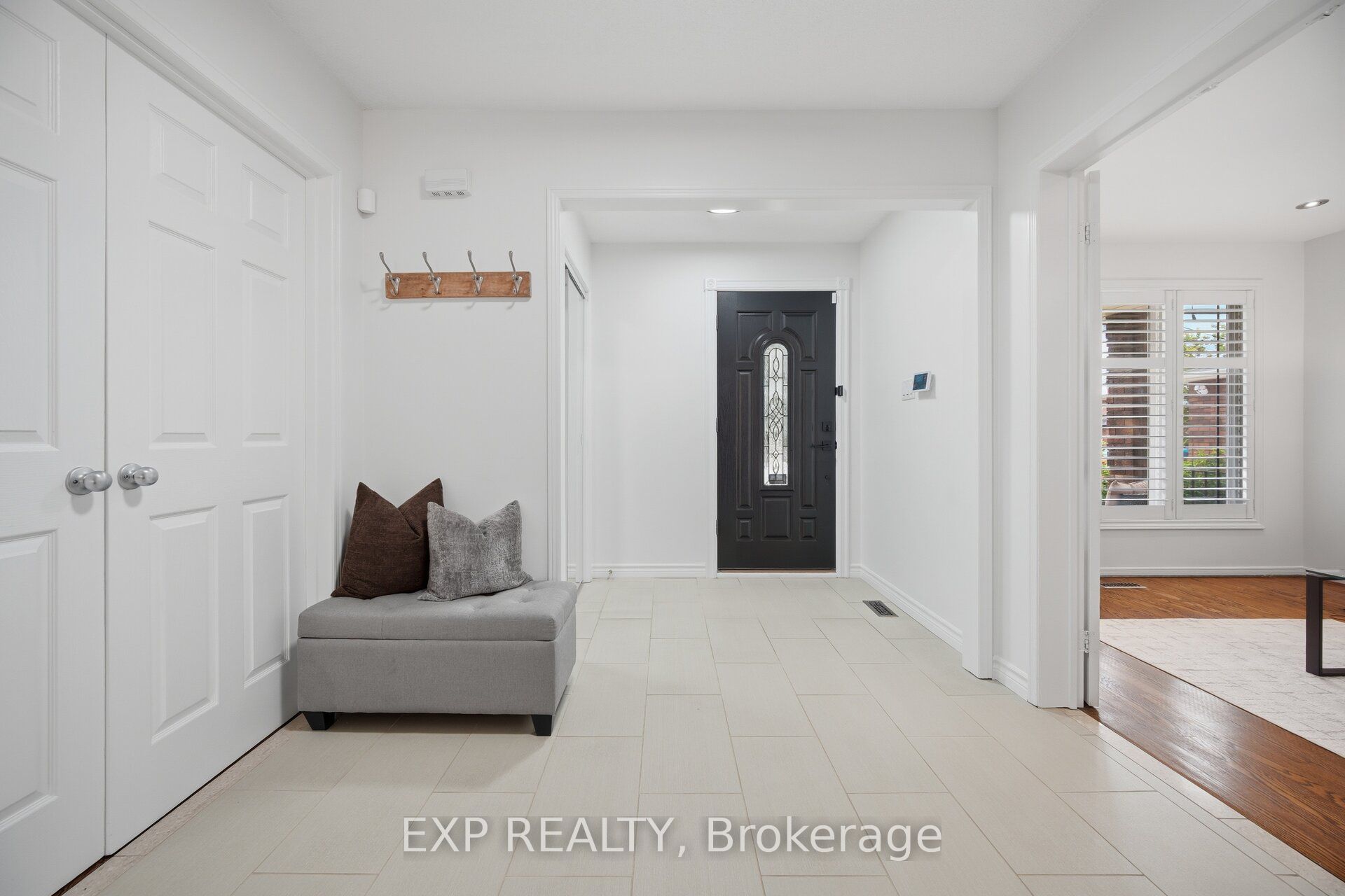 70 Embassy Drive, Vaughan, ON L4L 5B1 photo 4