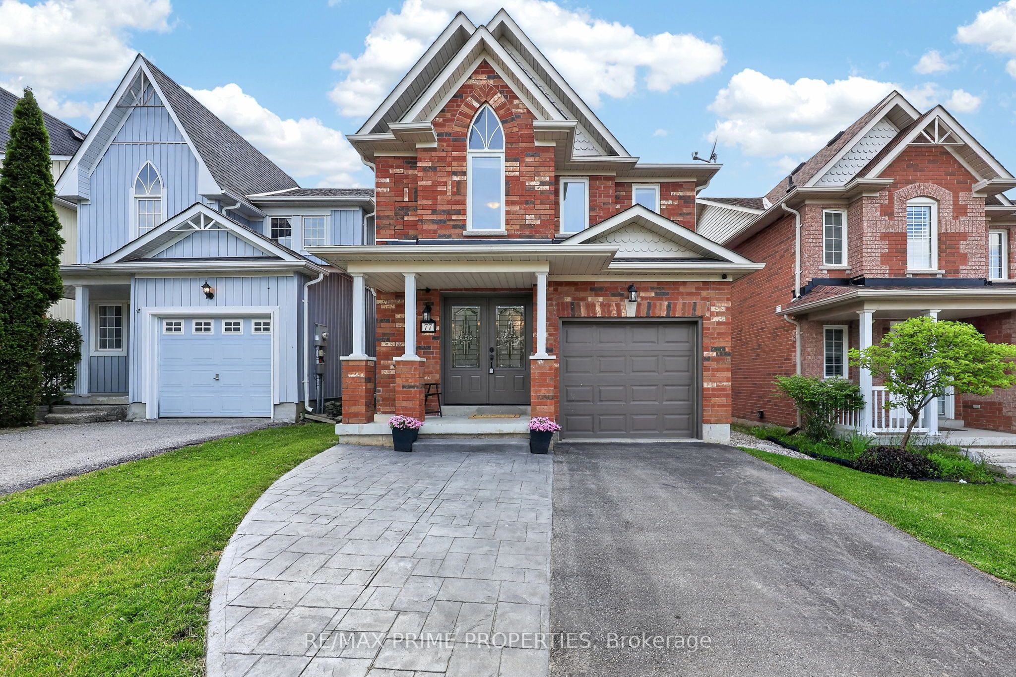 77 Margaret Graham Crescent, East Gwillimbury, ON L0G 1M0