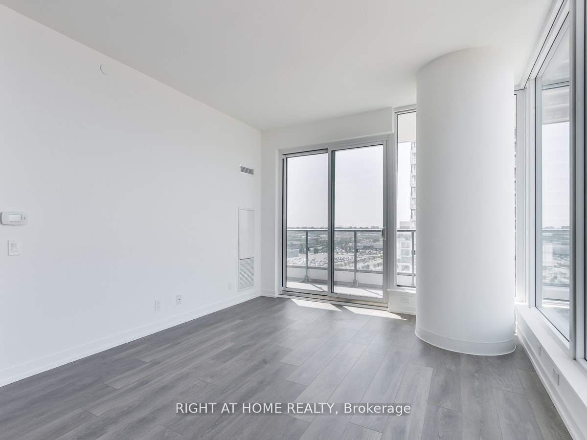 898 Portage Parkway 5509, Vaughan, ON L4K 0J6 photo 5