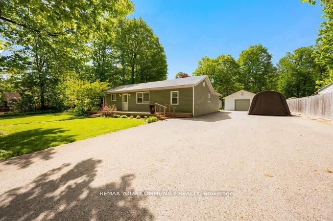 781 Edward Street, Innisfil, ON L9S 2S2 photo 4